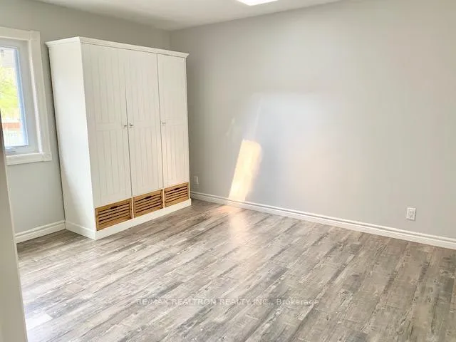 Photo 16 of Unit 2, 256 Dunlop Street W, Barrie, Queen's Park — HOMEH