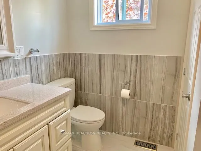 Photo 19 of Unit 2, 256 Dunlop Street W, Barrie, Queen's Park — HOMEH
