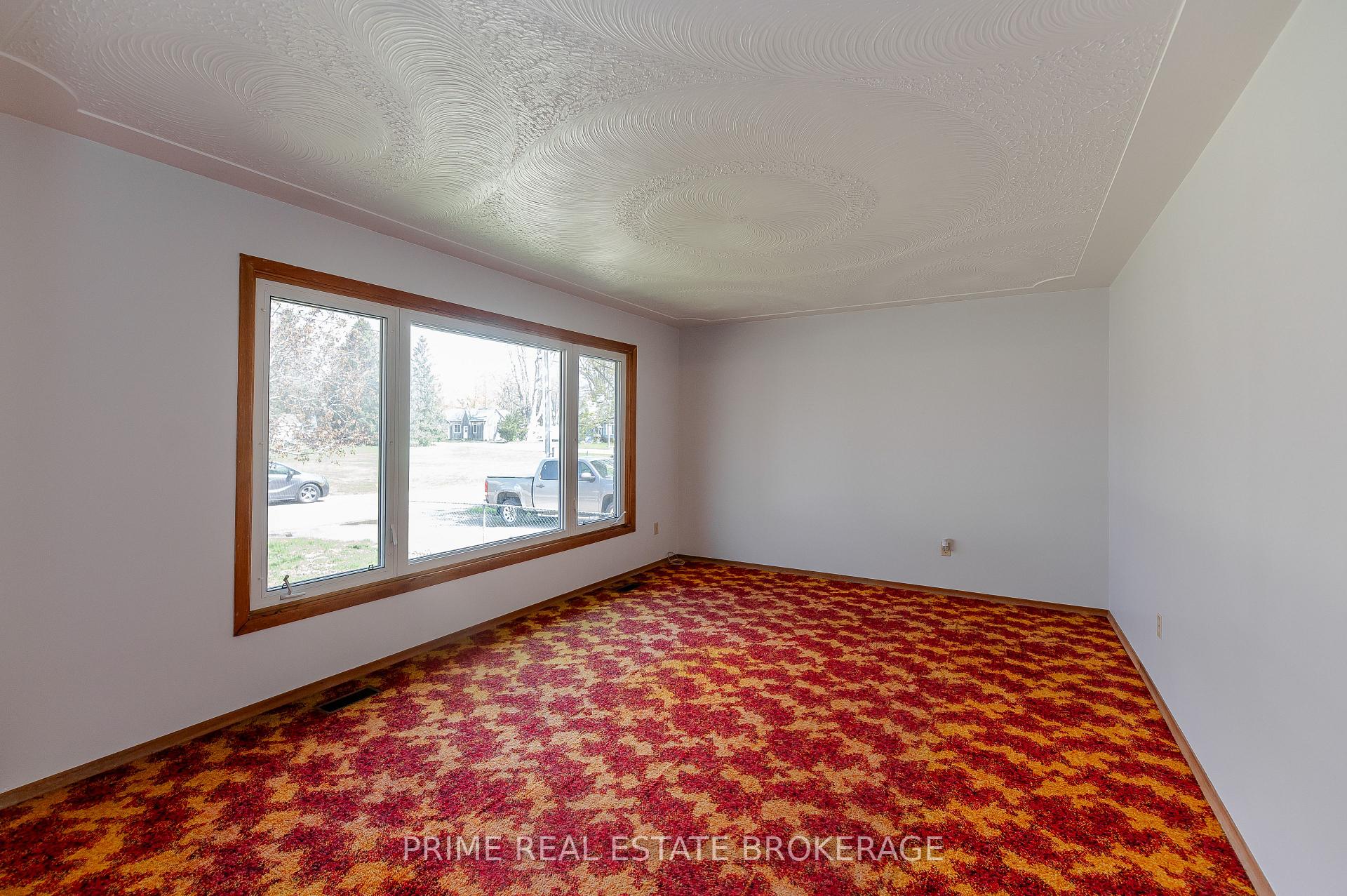 Photo 6 of 1156 Jane Street, West Elgin, West Lorne — HOMEH