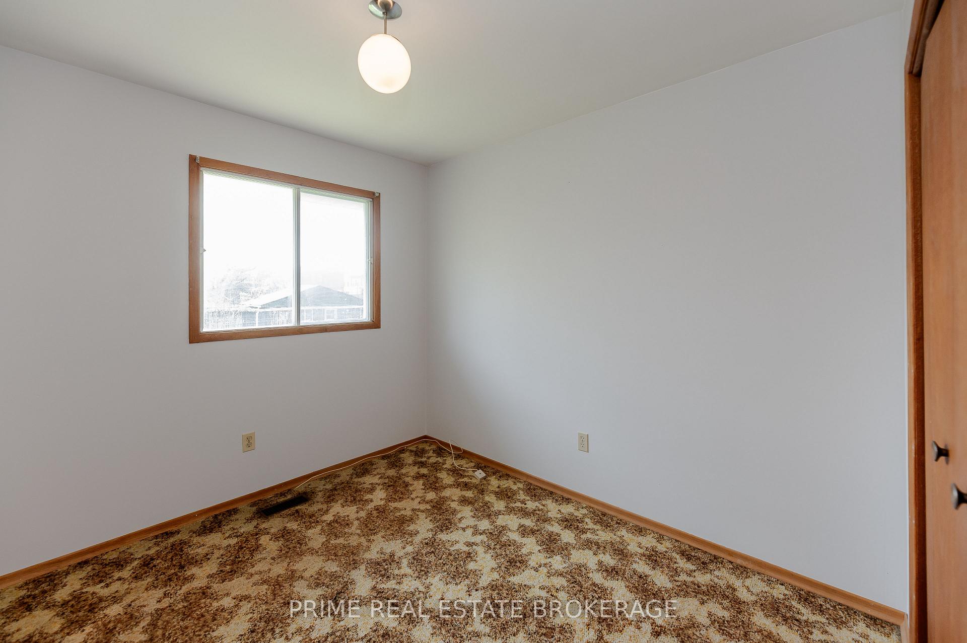 Photo 17 of 1156 Jane Street, West Elgin, West Lorne — HOMEH