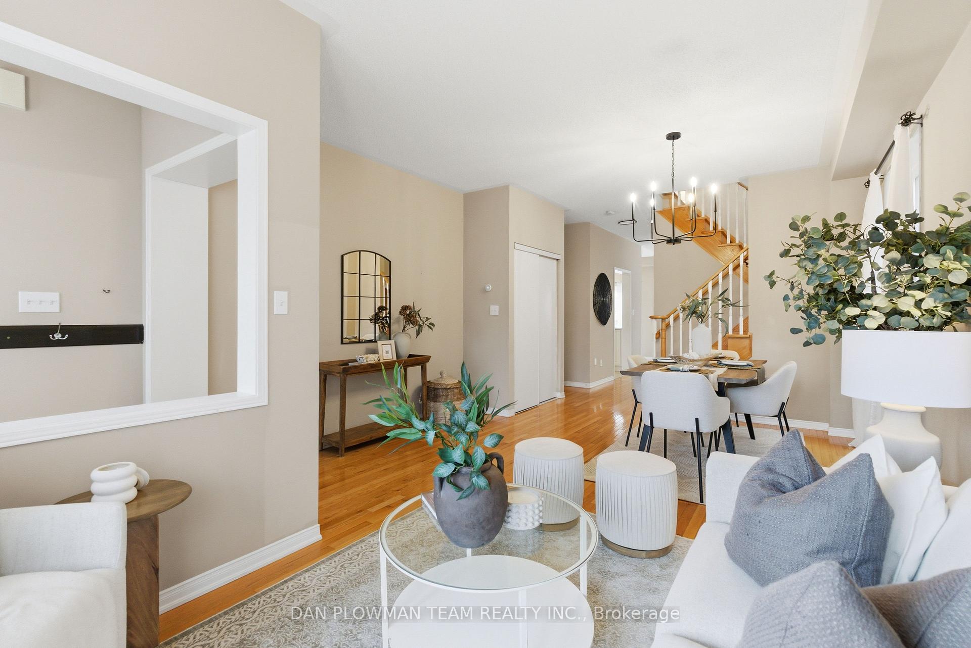 Photo 4 of 4 Boyd Crescent, Ajax, Northeast Ajax — HOMEH