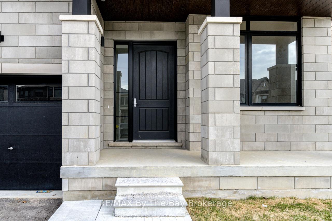 Photo 2 of 41 Del Ray Crescent, Wasaga Beach — HOMEH