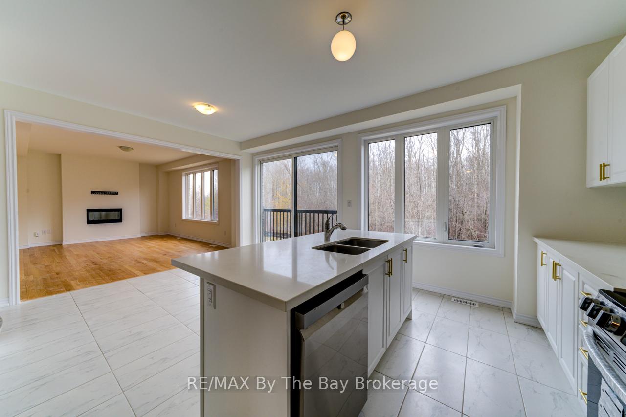 Photo 21 of 41 Del Ray Crescent, Wasaga Beach — HOMEH