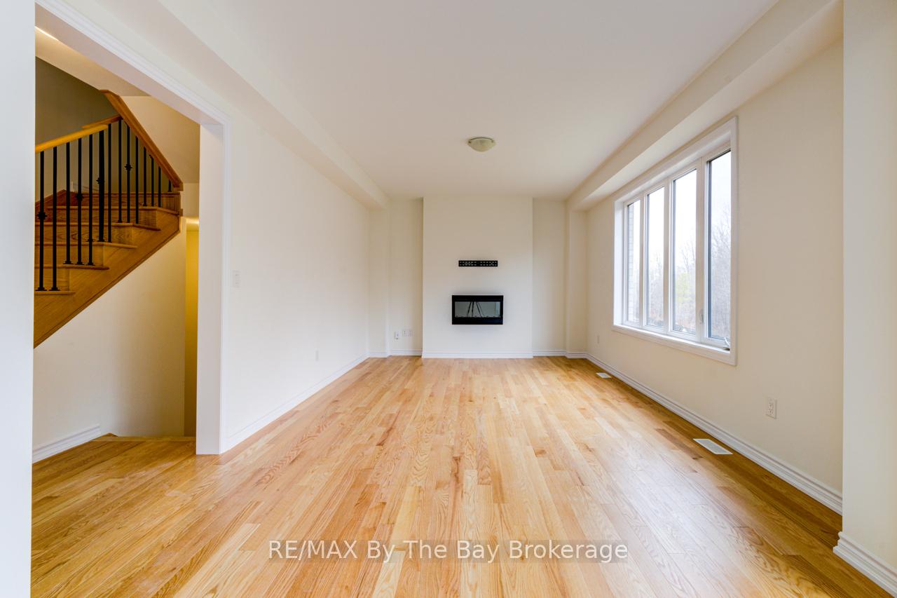 Photo 23 of 41 Del Ray Crescent, Wasaga Beach — HOMEH