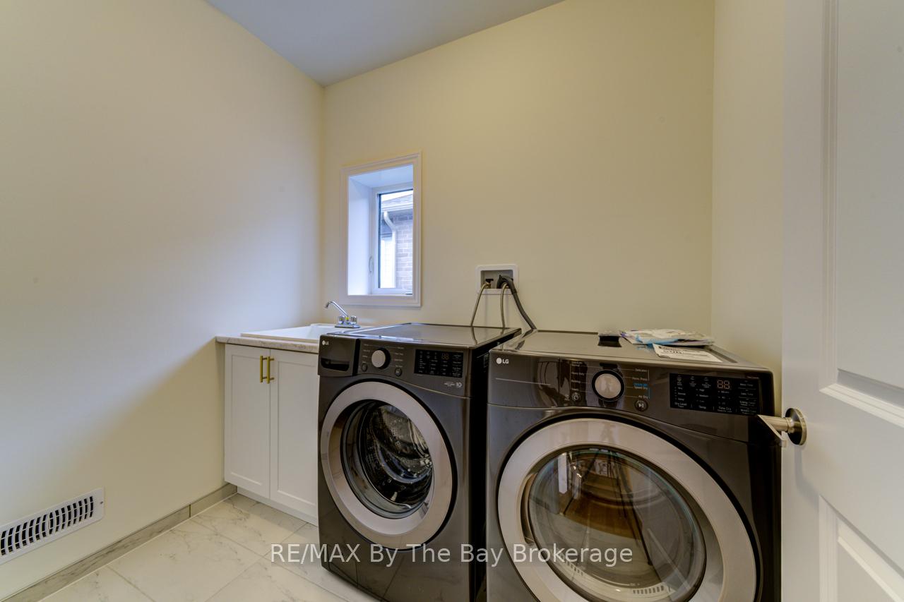 Photo 31 of 41 Del Ray Crescent, Wasaga Beach — HOMEH