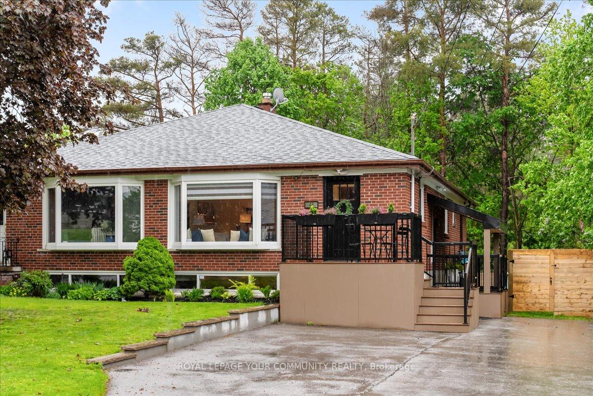 Photo 2 of 48 Bell Street, Uxbridge — HOMEH