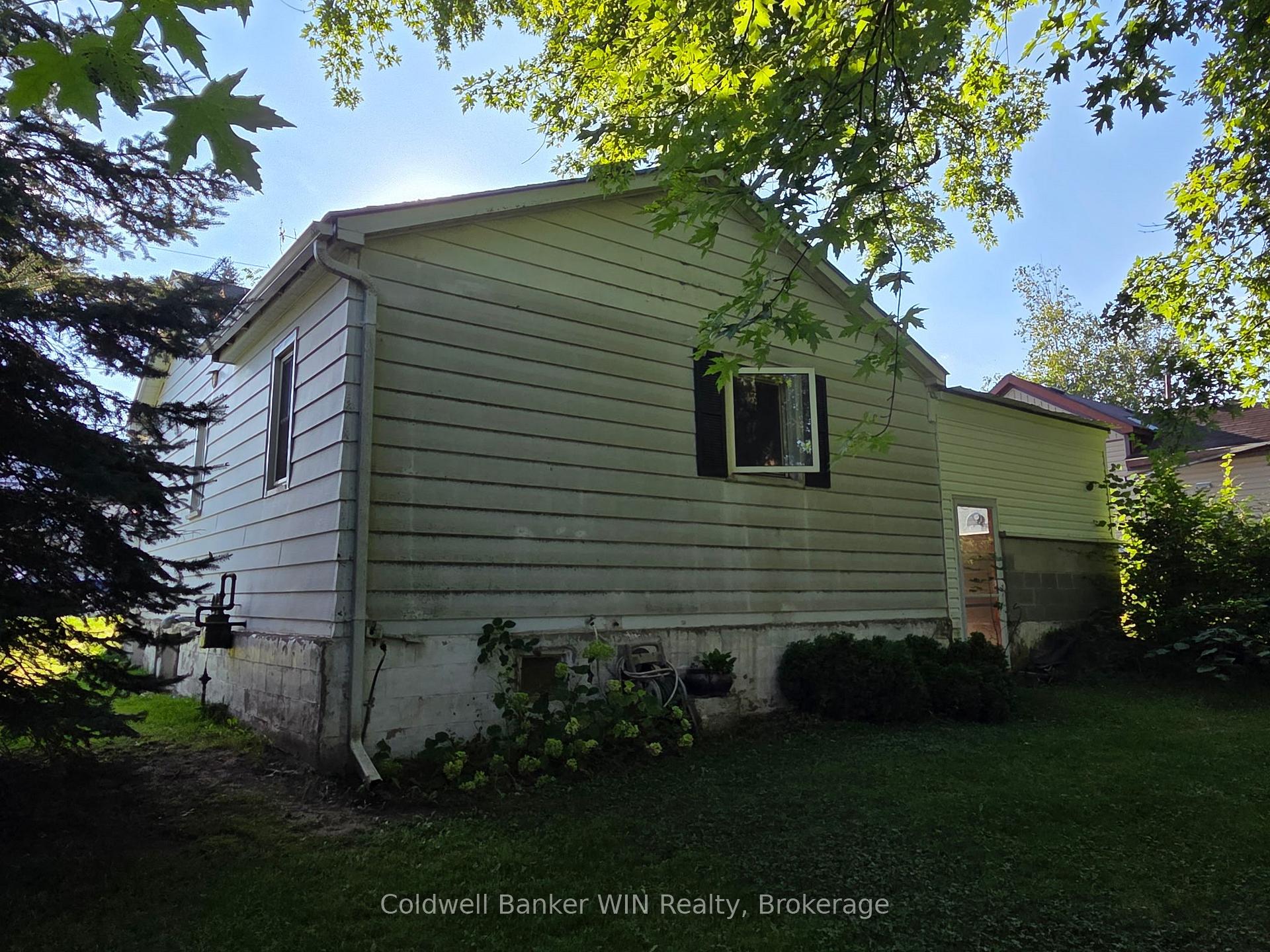 Photo 2 of 351 William Street, Wellington North, Mount Forest — HOMEH