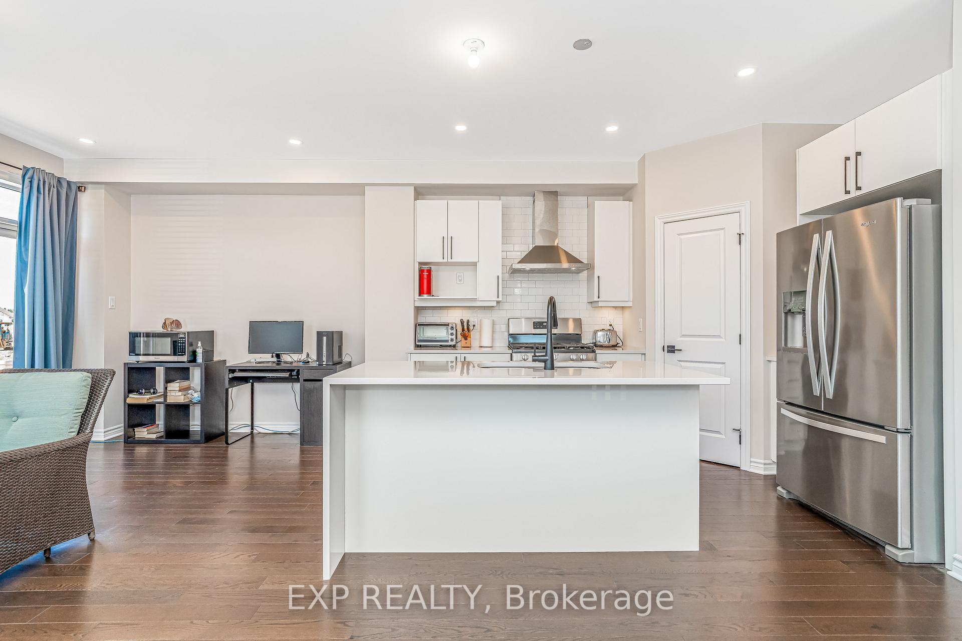 Photo 4 of 61 Esban Drive, Ottawa, Blossom Park/Kemp Park/Findlay Creek — HOMEH