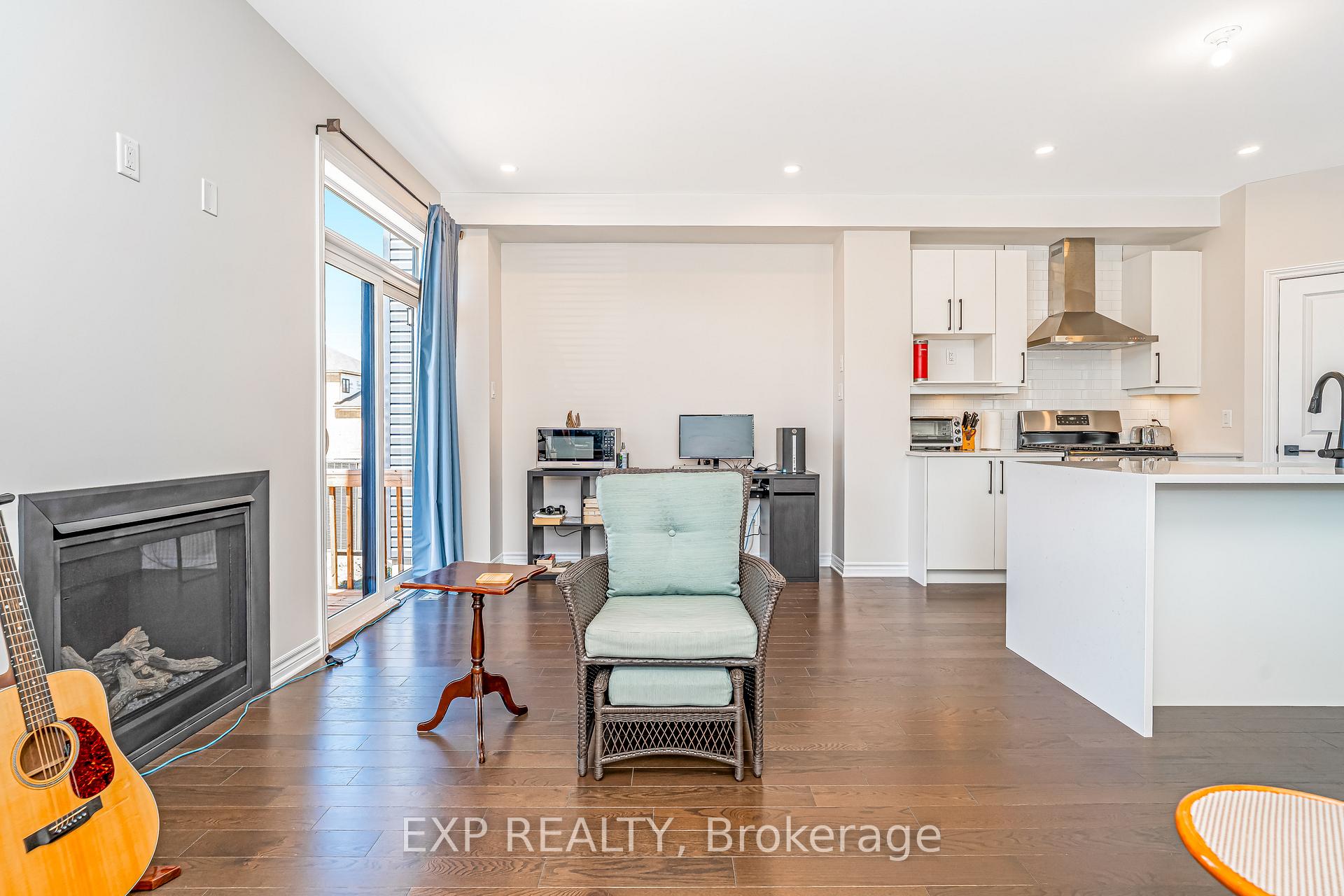 Photo 10 of 61 Esban Drive, Ottawa, Blossom Park/Kemp Park/Findlay Creek — HOMEH
