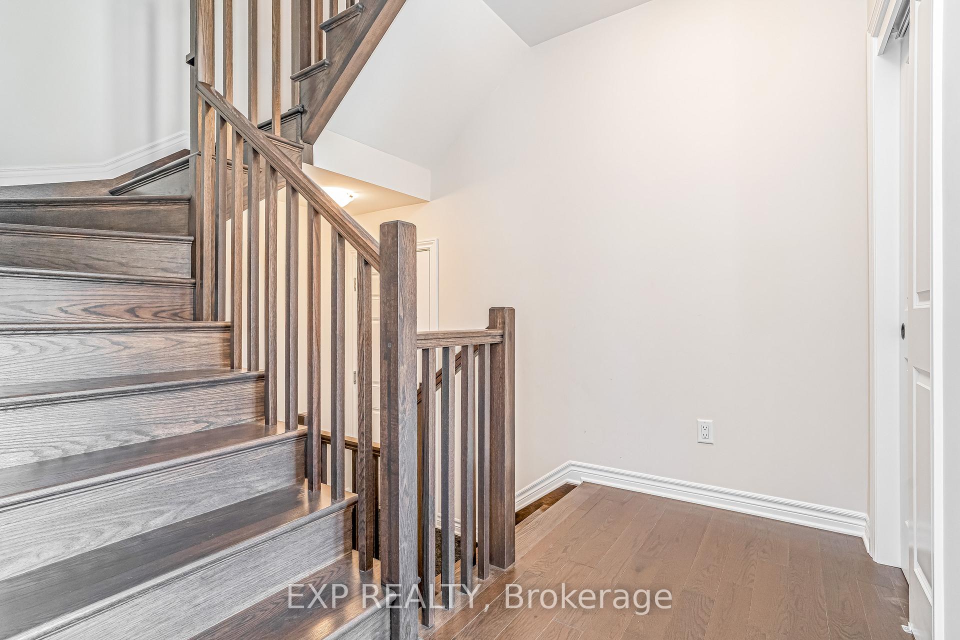 Photo 12 of 61 Esban Drive, Ottawa, Blossom Park/Kemp Park/Findlay Creek — HOMEH