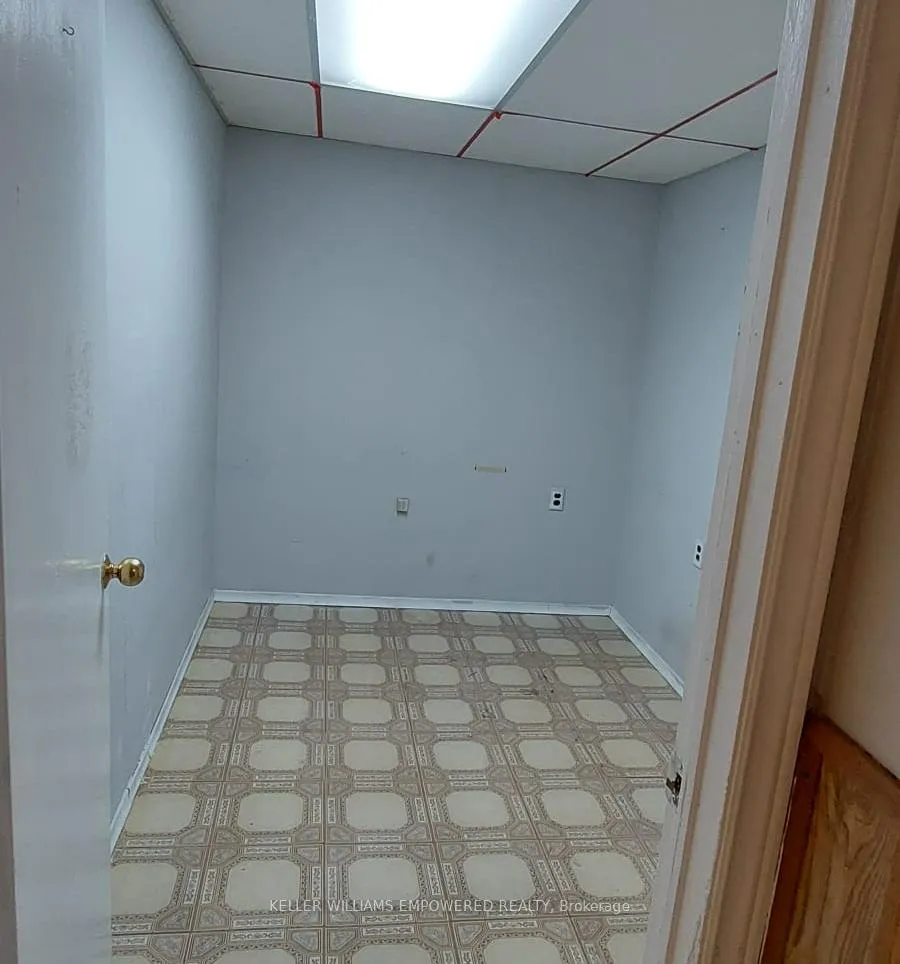 Photo 6 of Unit Basement, 206 York Hill Boulevard, Vaughan, Crestwood-Springfarm-Yorkhill — HOMEH