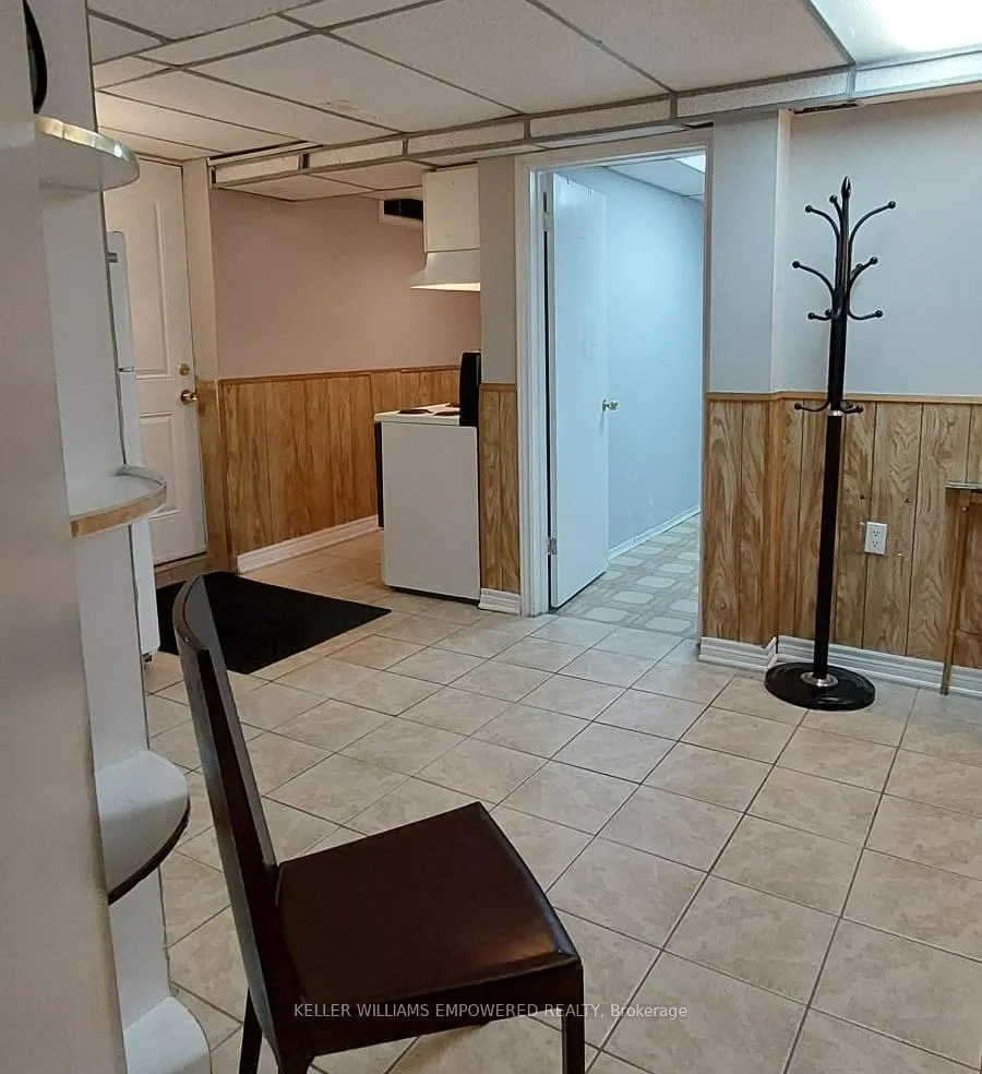 Photo 10 of Unit Basement, 206 York Hill Boulevard, Vaughan, Crestwood-Springfarm-Yorkhill — HOMEH