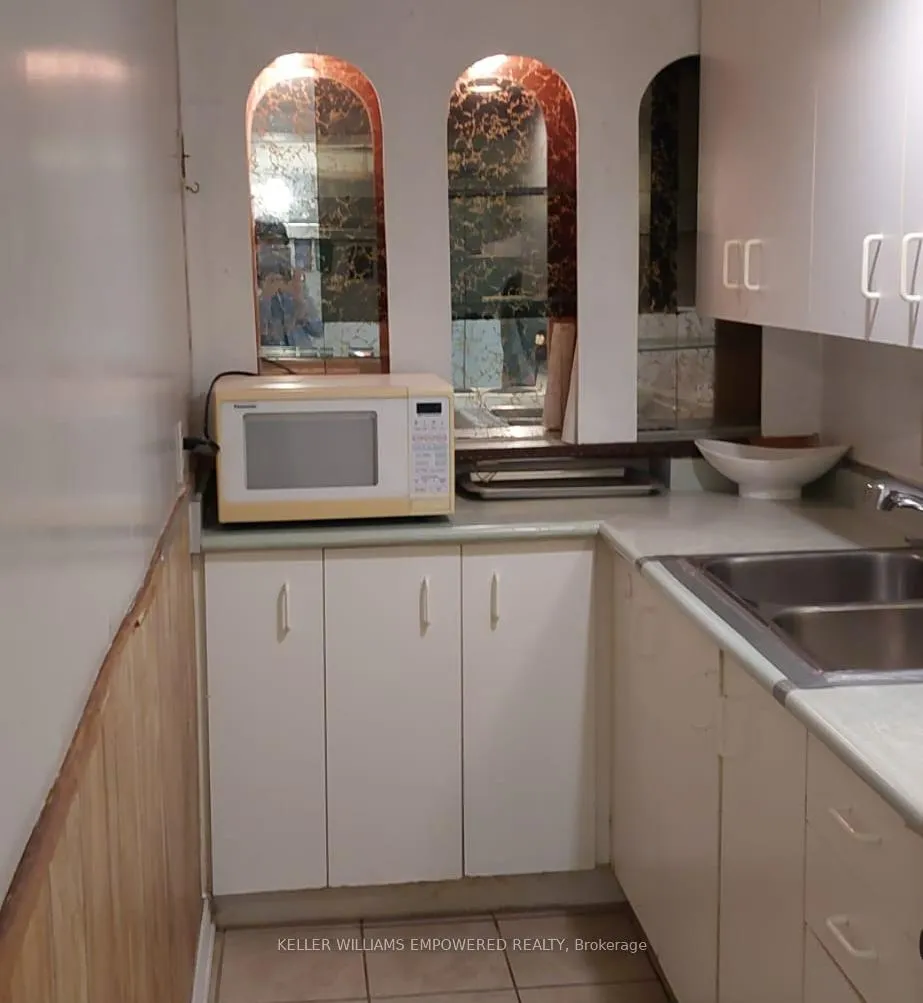 Photo 14 of Unit Basement, 206 York Hill Boulevard, Vaughan, Crestwood-Springfarm-Yorkhill — HOMEH