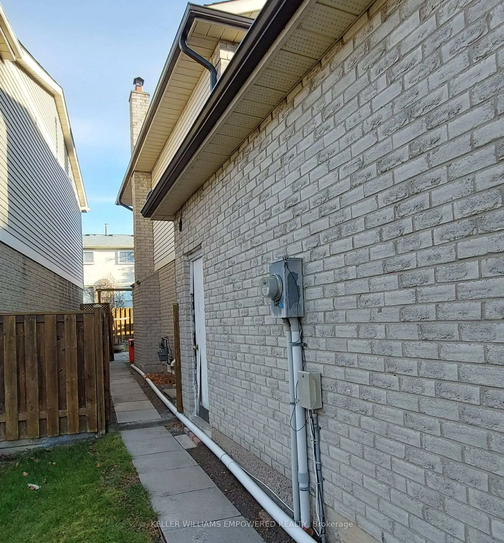 Photo 18 of Unit Basement, 206 York Hill Boulevard, Vaughan, Crestwood-Springfarm-Yorkhill — HOMEH