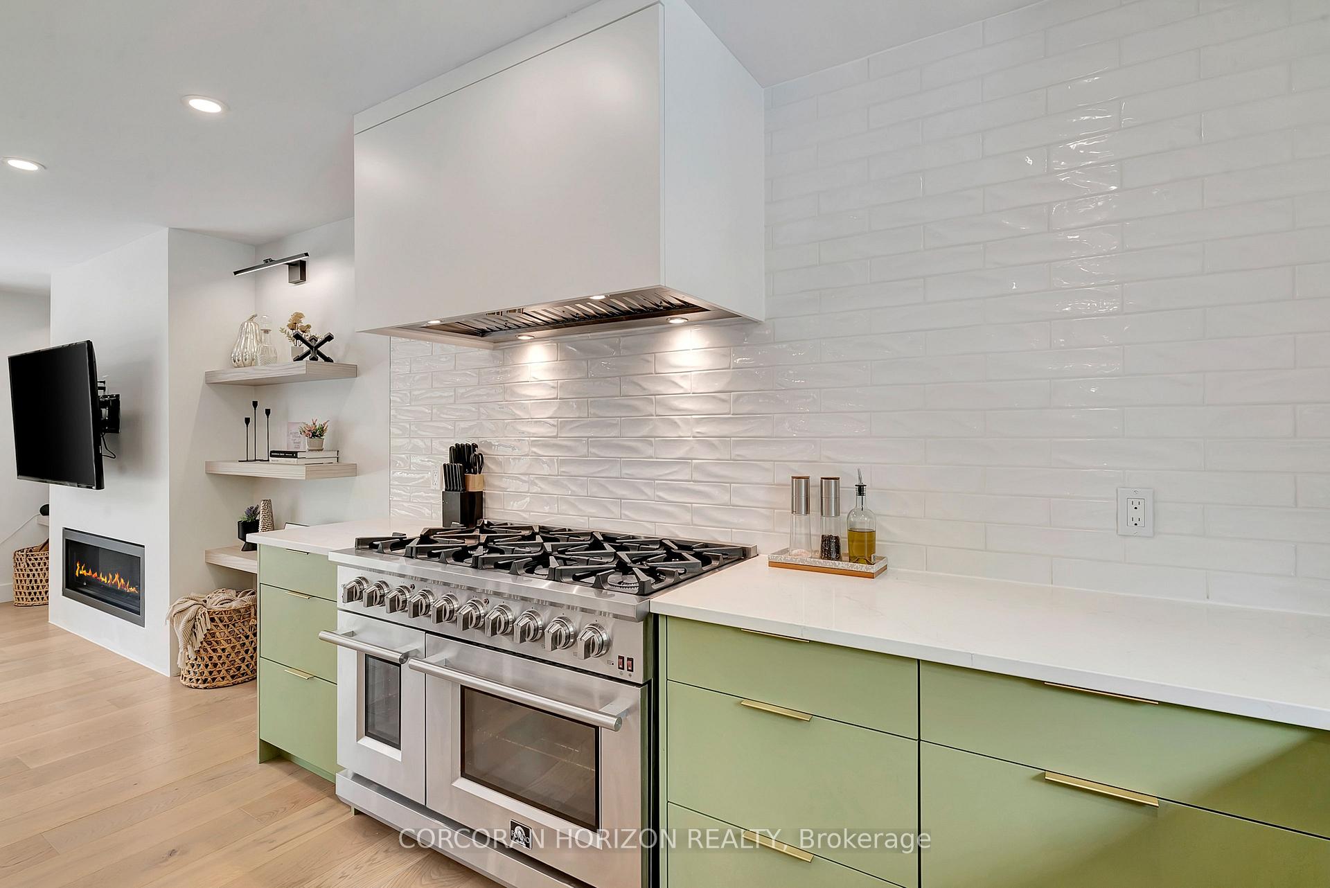 Photo 11 of 514 Oxbow Road, Waterloo — HOMEH