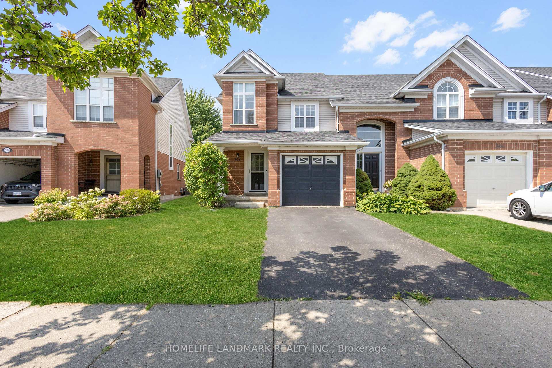 Photo 2 of 568 Beaver Creek Crescent, Waterloo — HOMEH