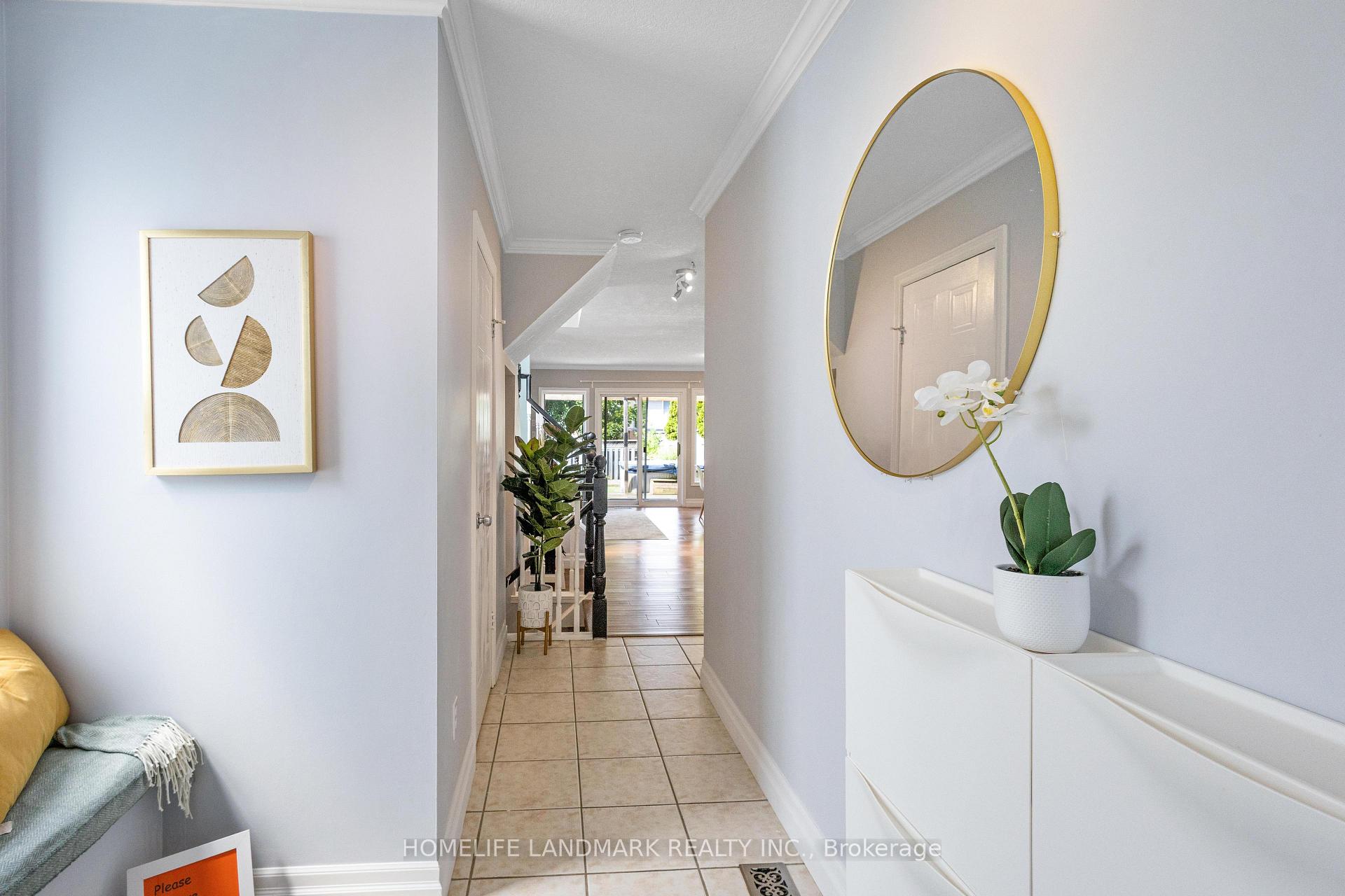 Photo 5 of 568 Beaver Creek Crescent, Waterloo — HOMEH
