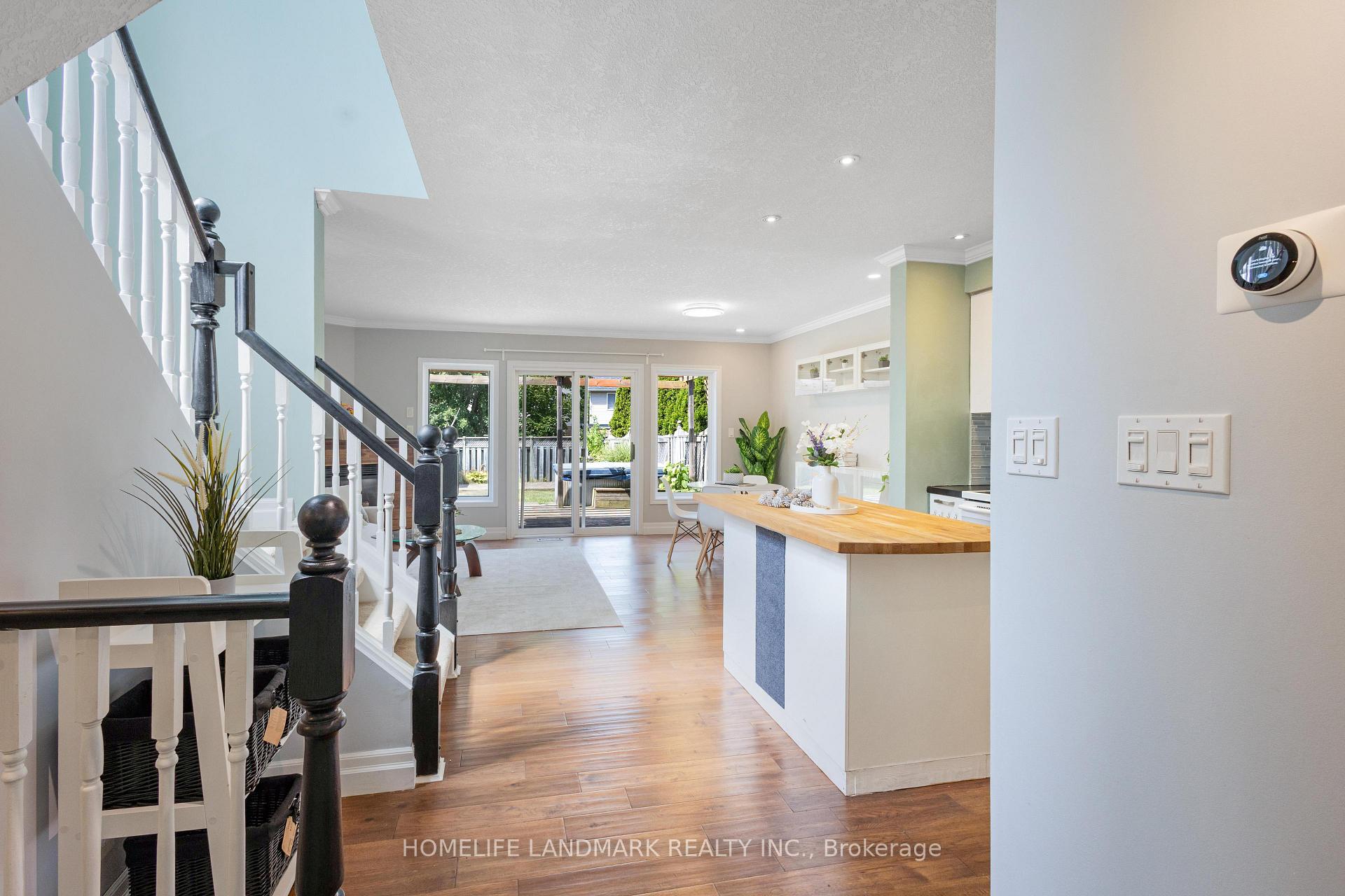 Photo 7 of 568 Beaver Creek Crescent, Waterloo — HOMEH