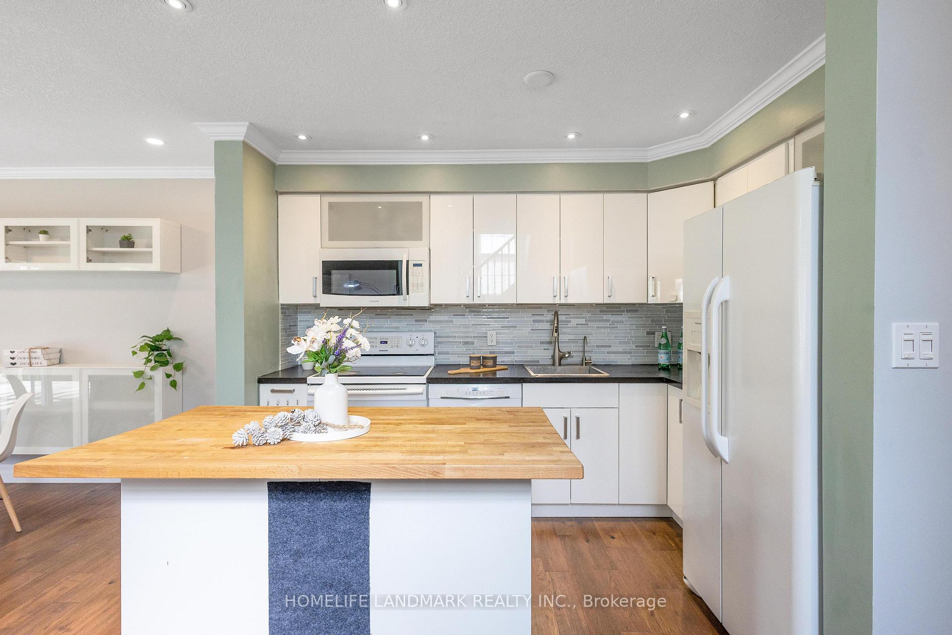 Photo 9 of 568 Beaver Creek Crescent, Waterloo — HOMEH