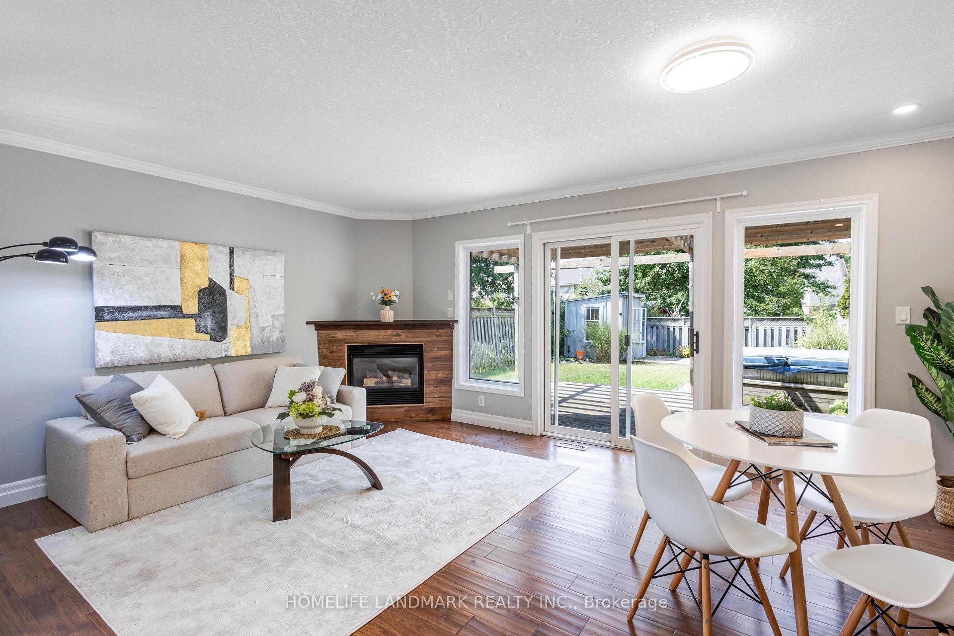 Photo 12 of 568 Beaver Creek Crescent, Waterloo — HOMEH