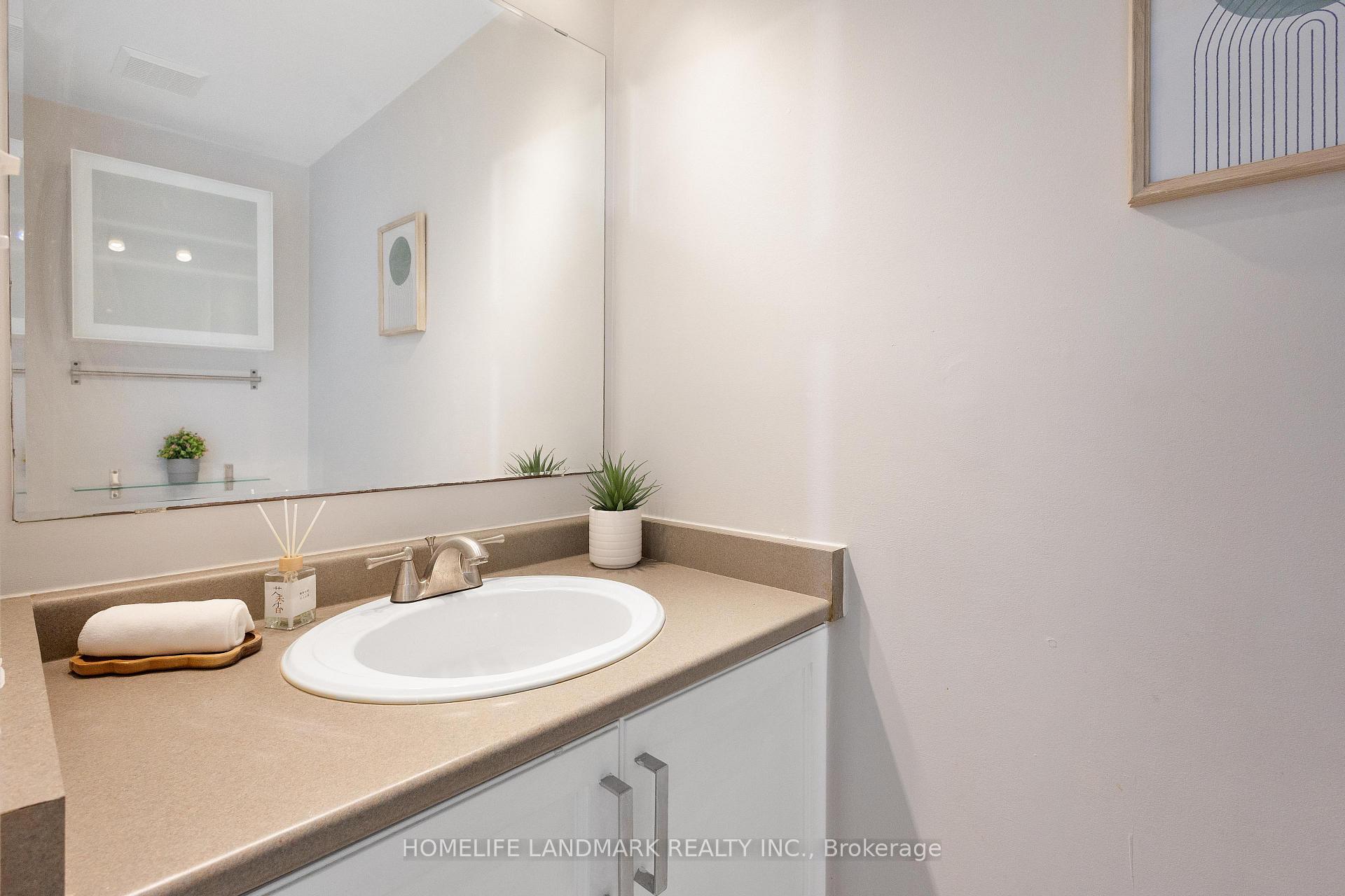 Photo 14 of 568 Beaver Creek Crescent, Waterloo — HOMEH