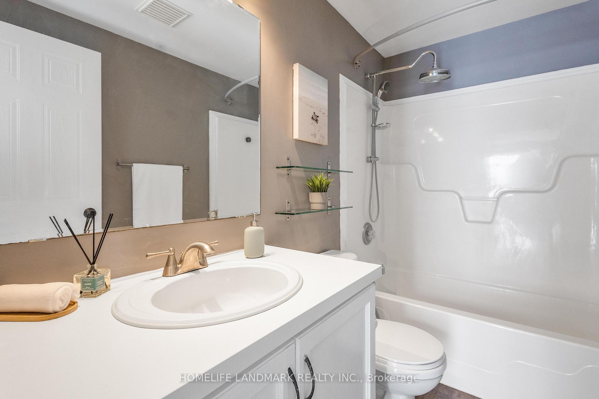 Photo 21 of 568 Beaver Creek Crescent, Waterloo — HOMEH