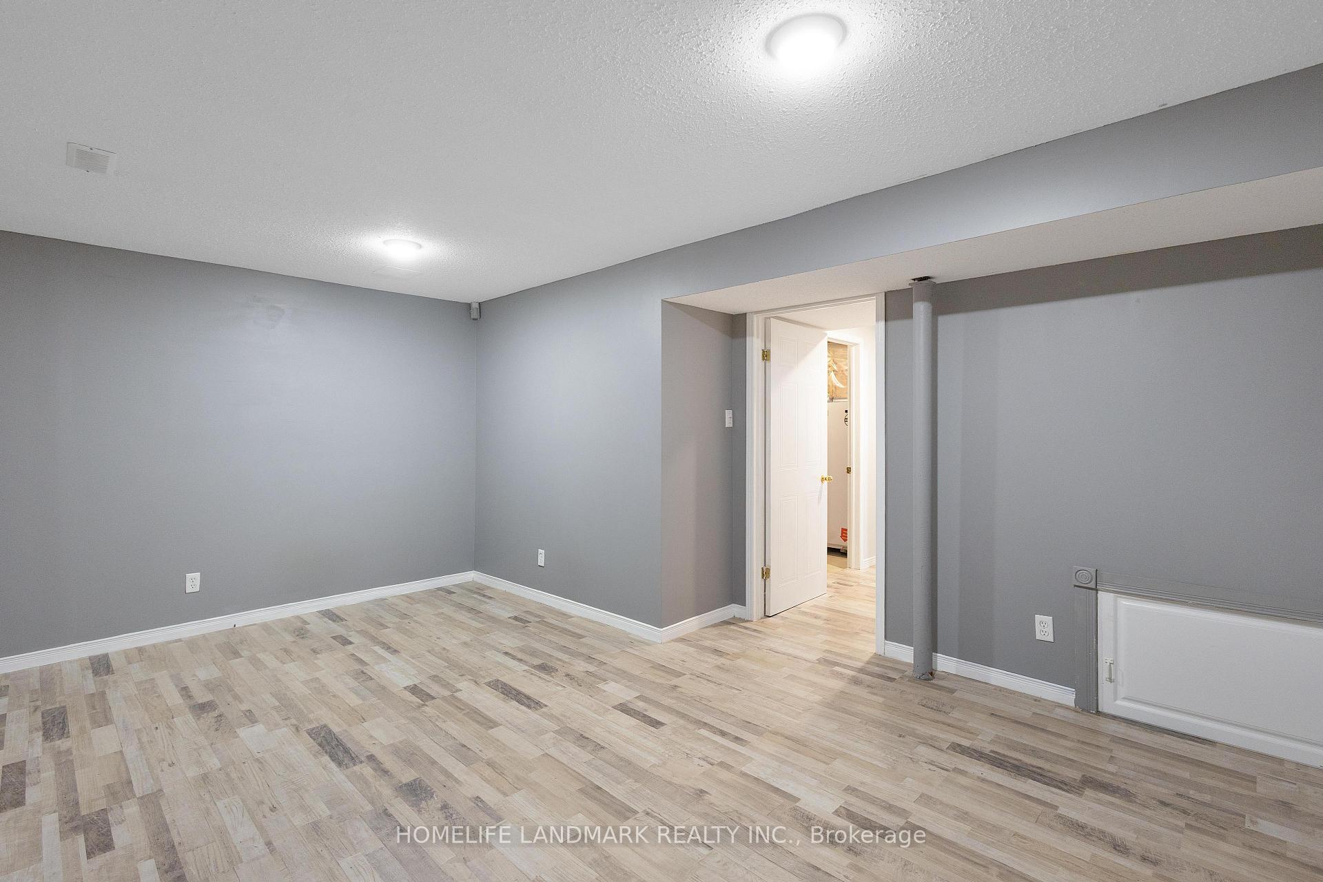 Photo 23 of 568 Beaver Creek Crescent, Waterloo — HOMEH
