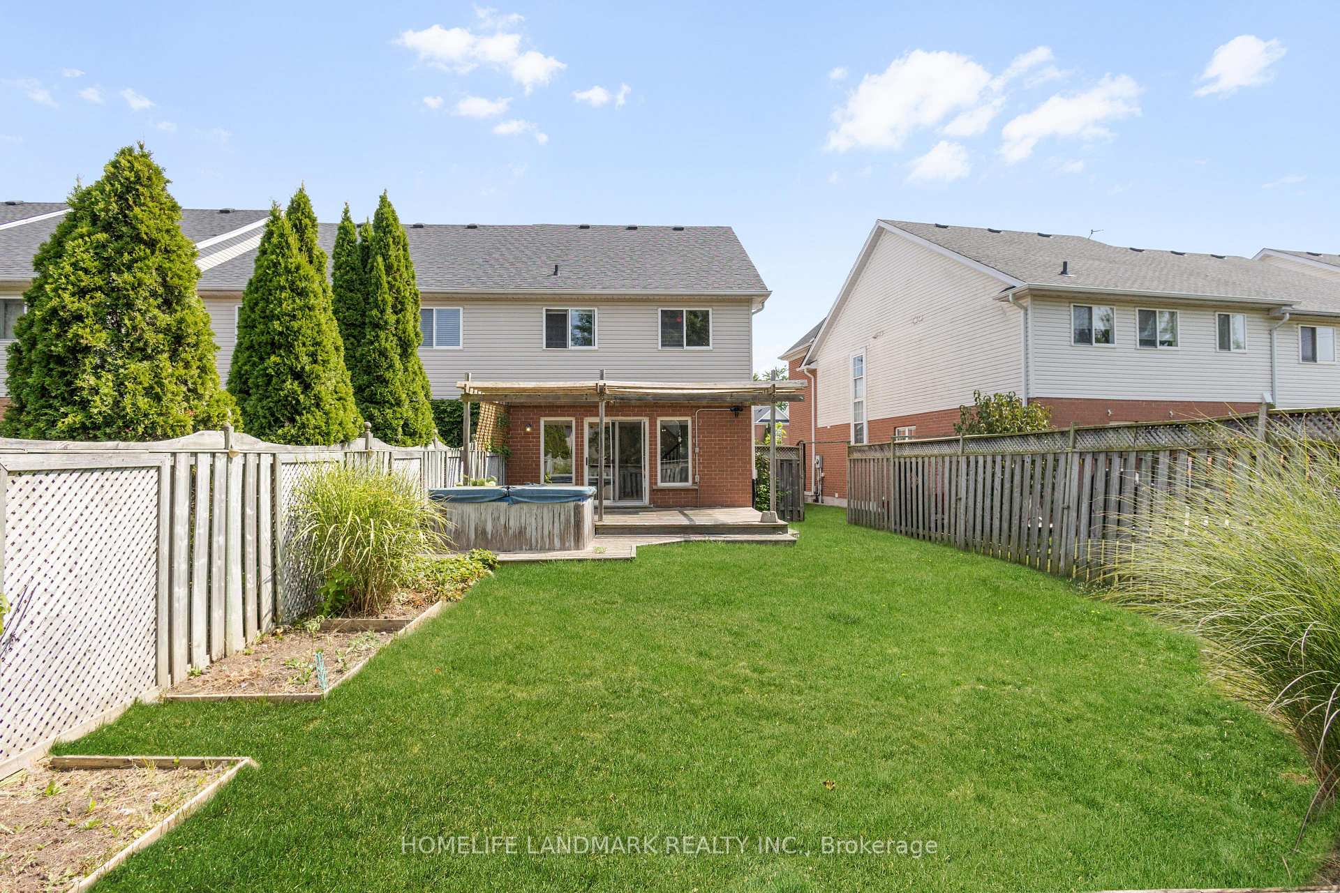 Photo 27 of 568 Beaver Creek Crescent, Waterloo — HOMEH