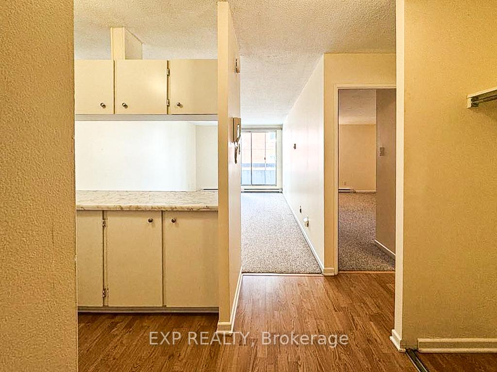 Photo 3 of Unit 206, 51 Cambridge Street N, Ottawa, West Centre Town — HOMEH
