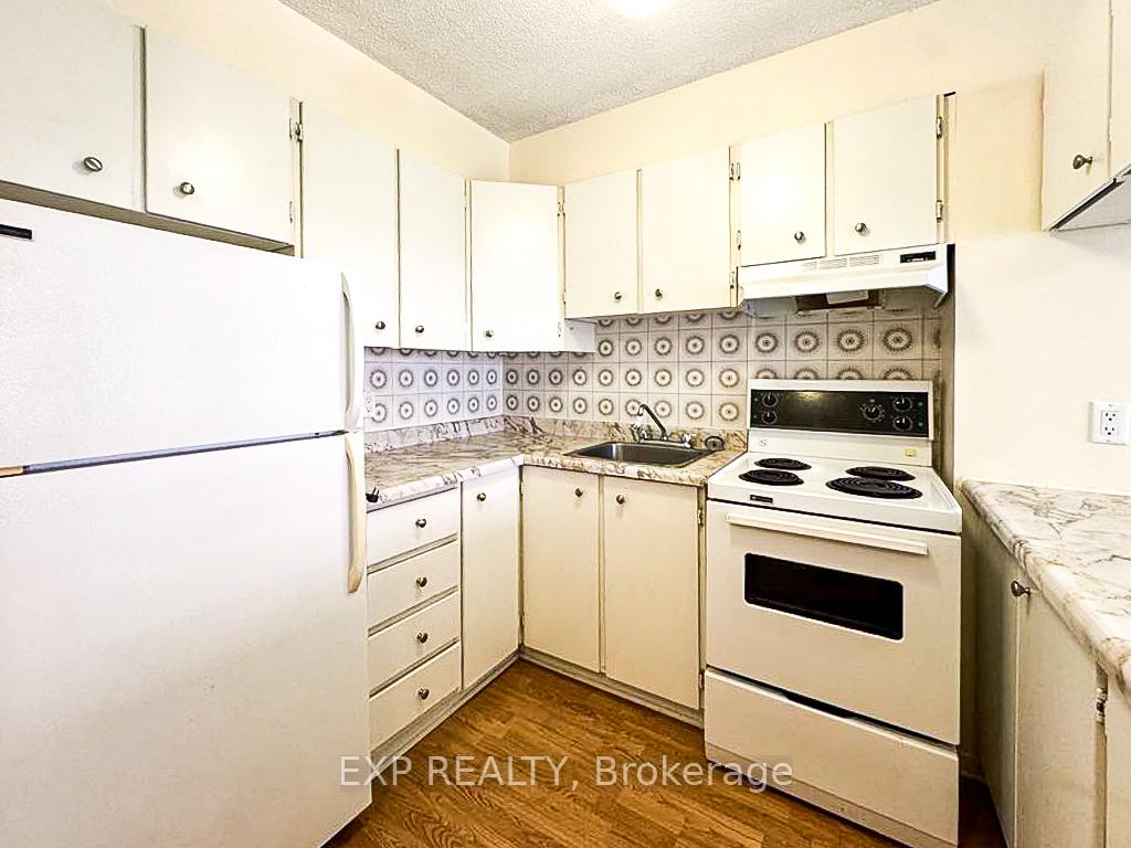 Photo 4 of Unit 206, 51 Cambridge Street N, Ottawa, West Centre Town — HOMEH