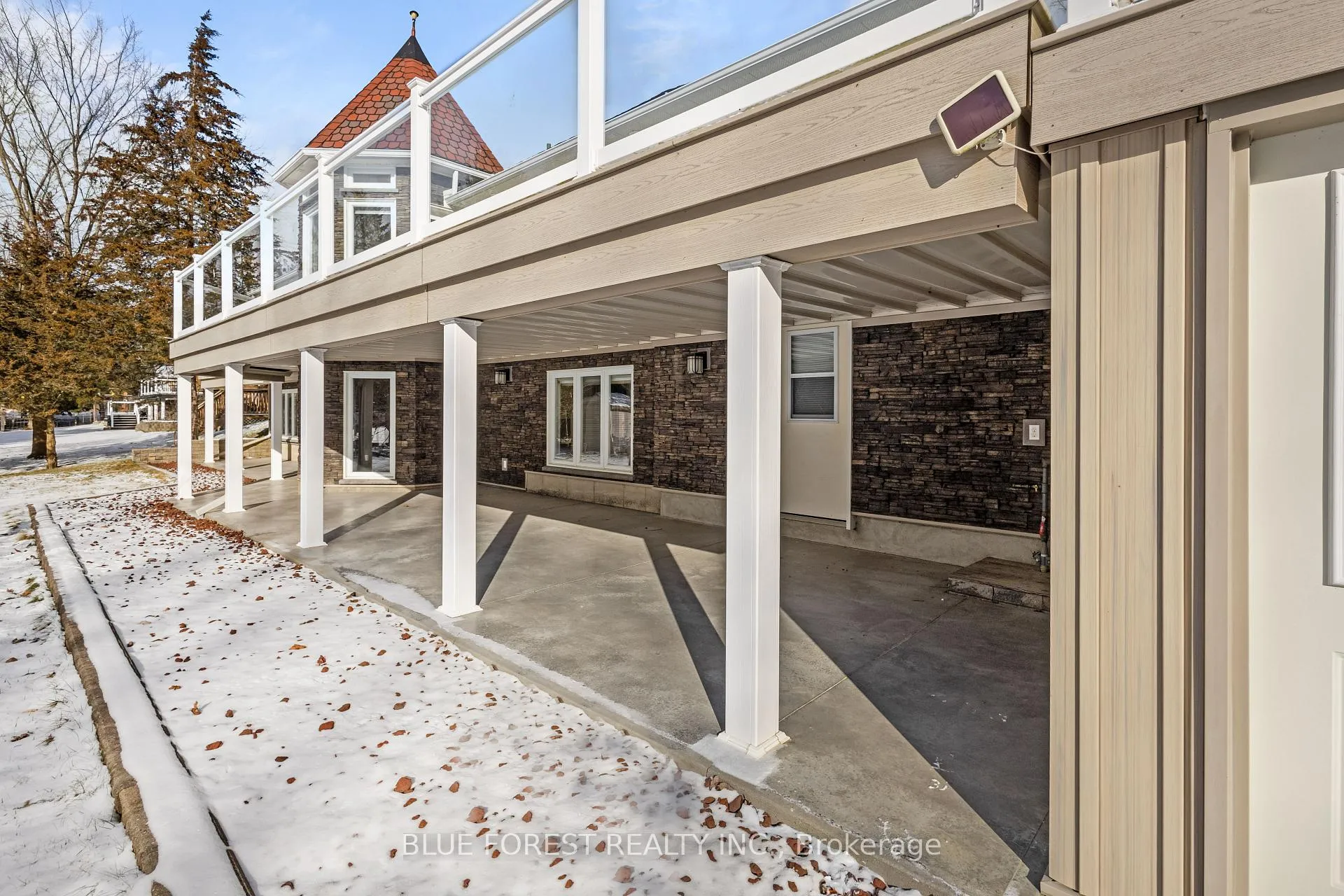 Photo 4 of 204 Third Street, West Elgin, Rodney — HOMEH