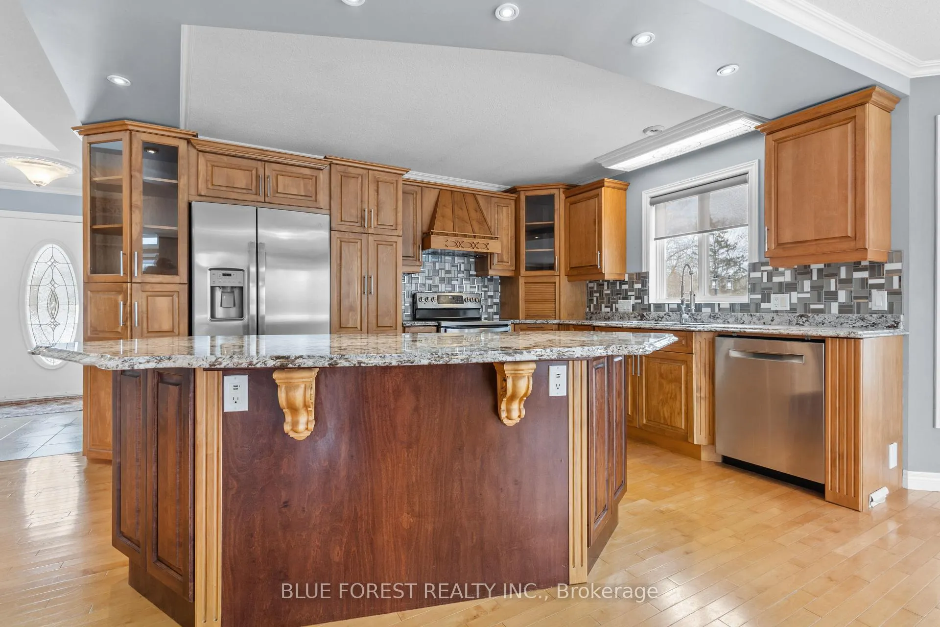 Photo 10 of 204 Third Street, West Elgin, Rodney — HOMEH