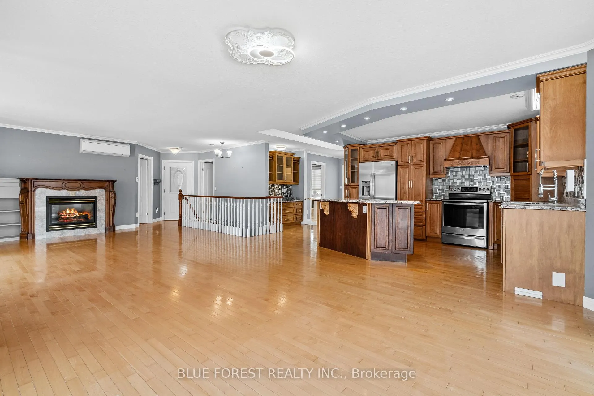 Photo 11 of 204 Third Street, West Elgin, Rodney — HOMEH