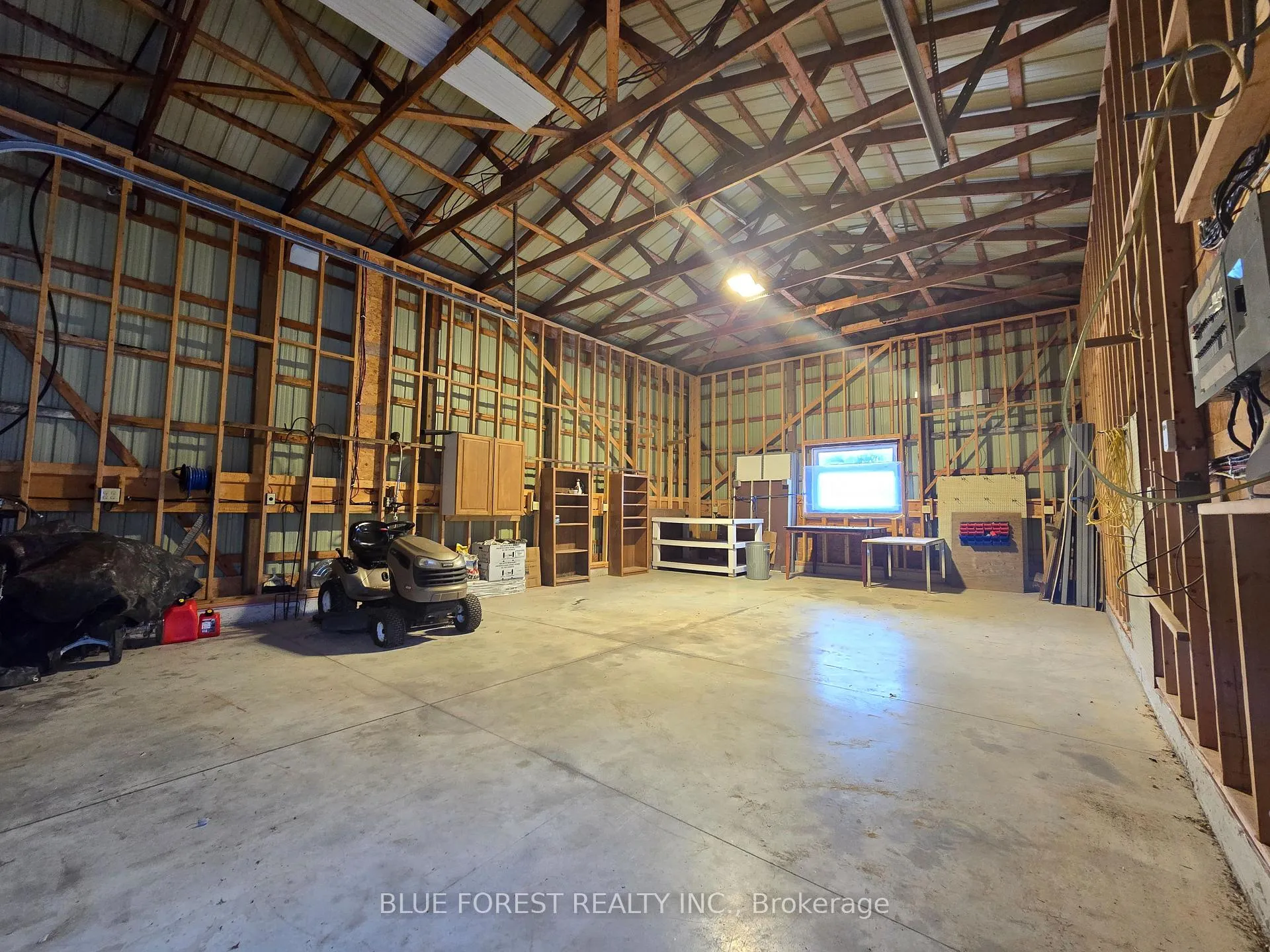 Photo 38 of 204 Third Street, West Elgin, Rodney — HOMEH