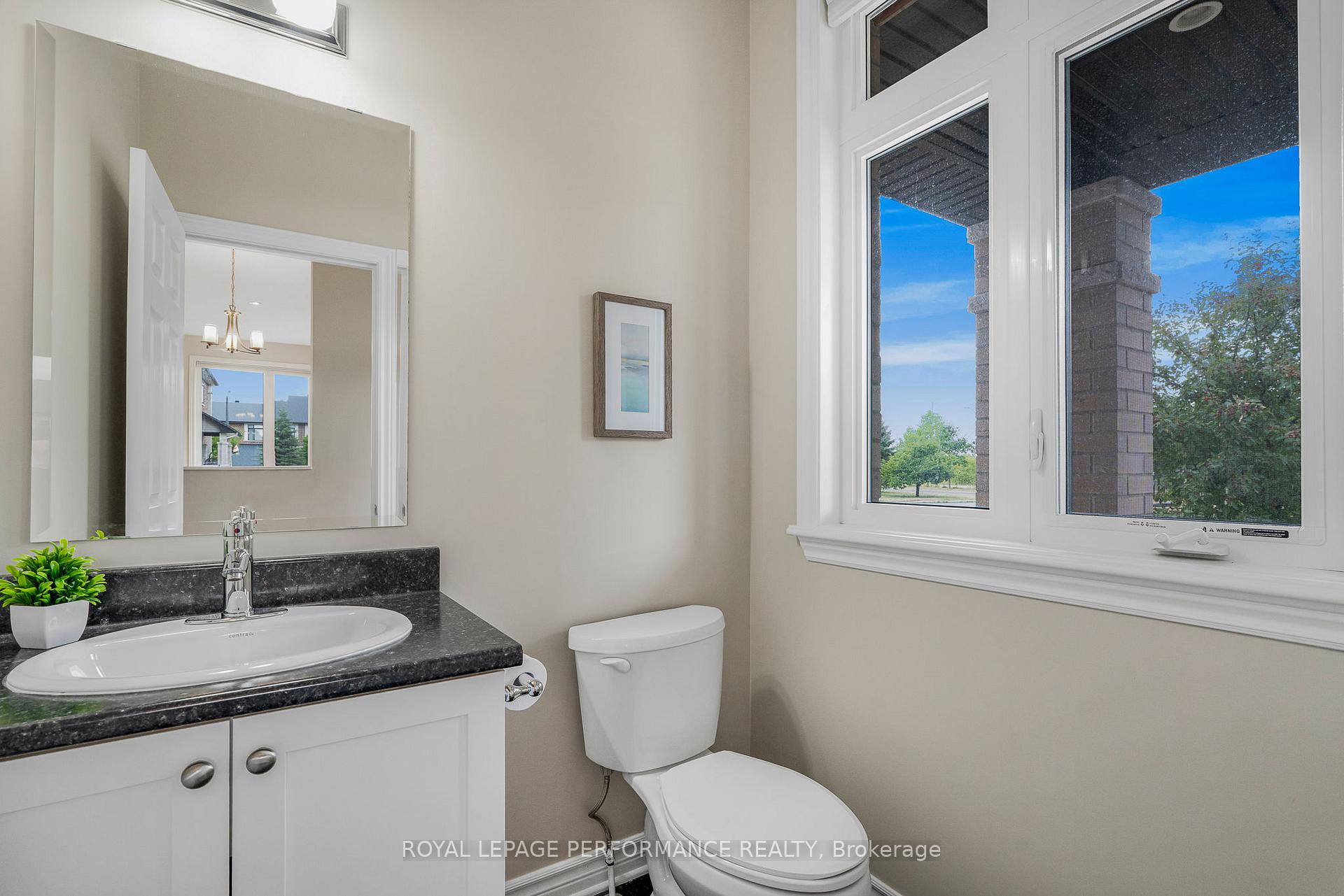 Photo 6 of 328 Ballinville Circle, Ottawa, Riverside South/Gloucester Glen — HOMEH