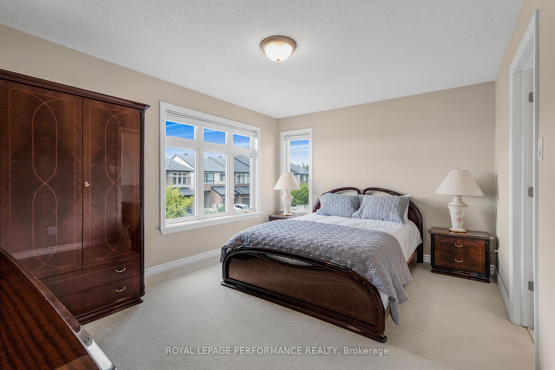 Photo 19 of 328 Ballinville Circle, Ottawa, Riverside South/Gloucester Glen — HOMEH