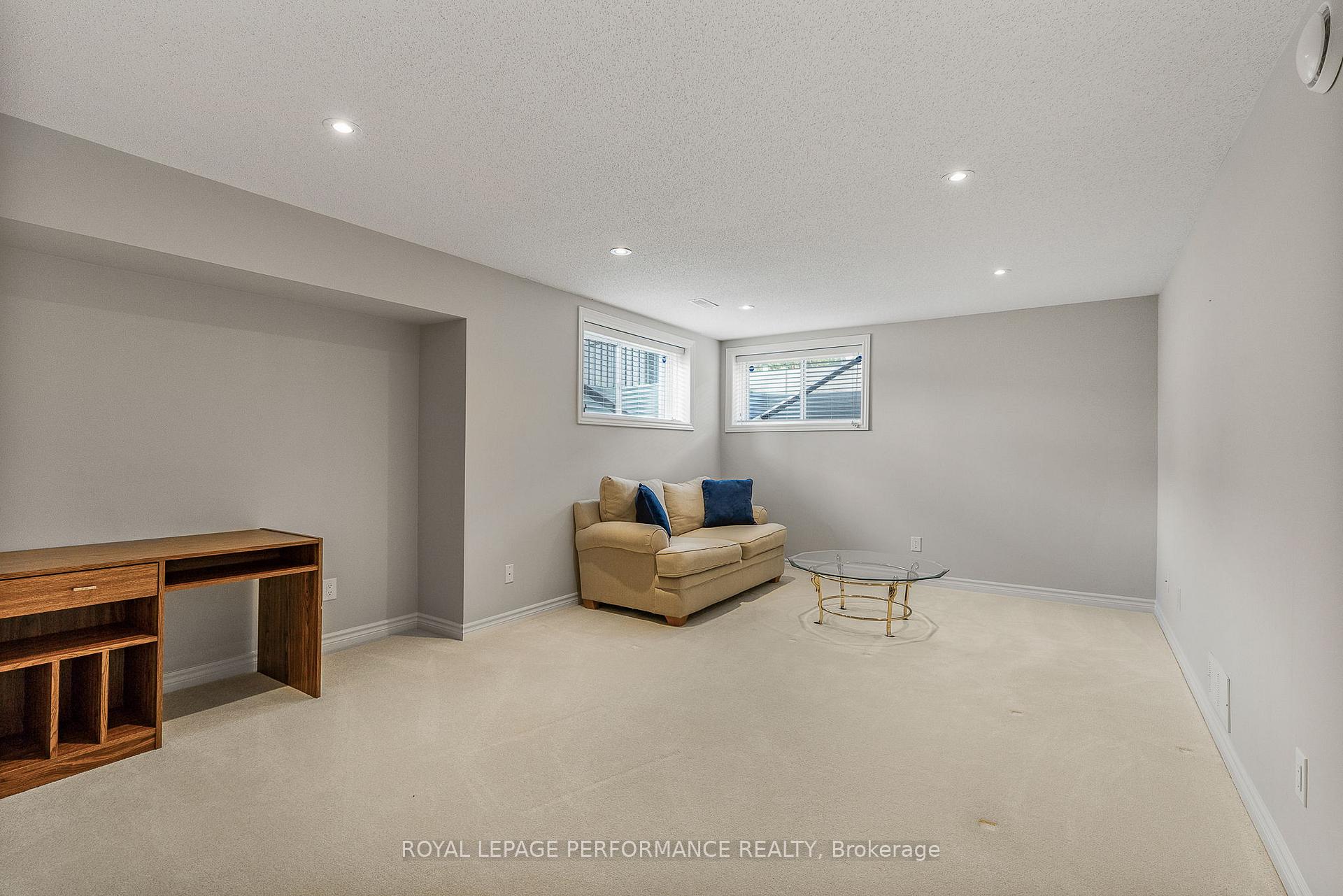 Photo 26 of 328 Ballinville Circle, Ottawa, Riverside South/Gloucester Glen — HOMEH