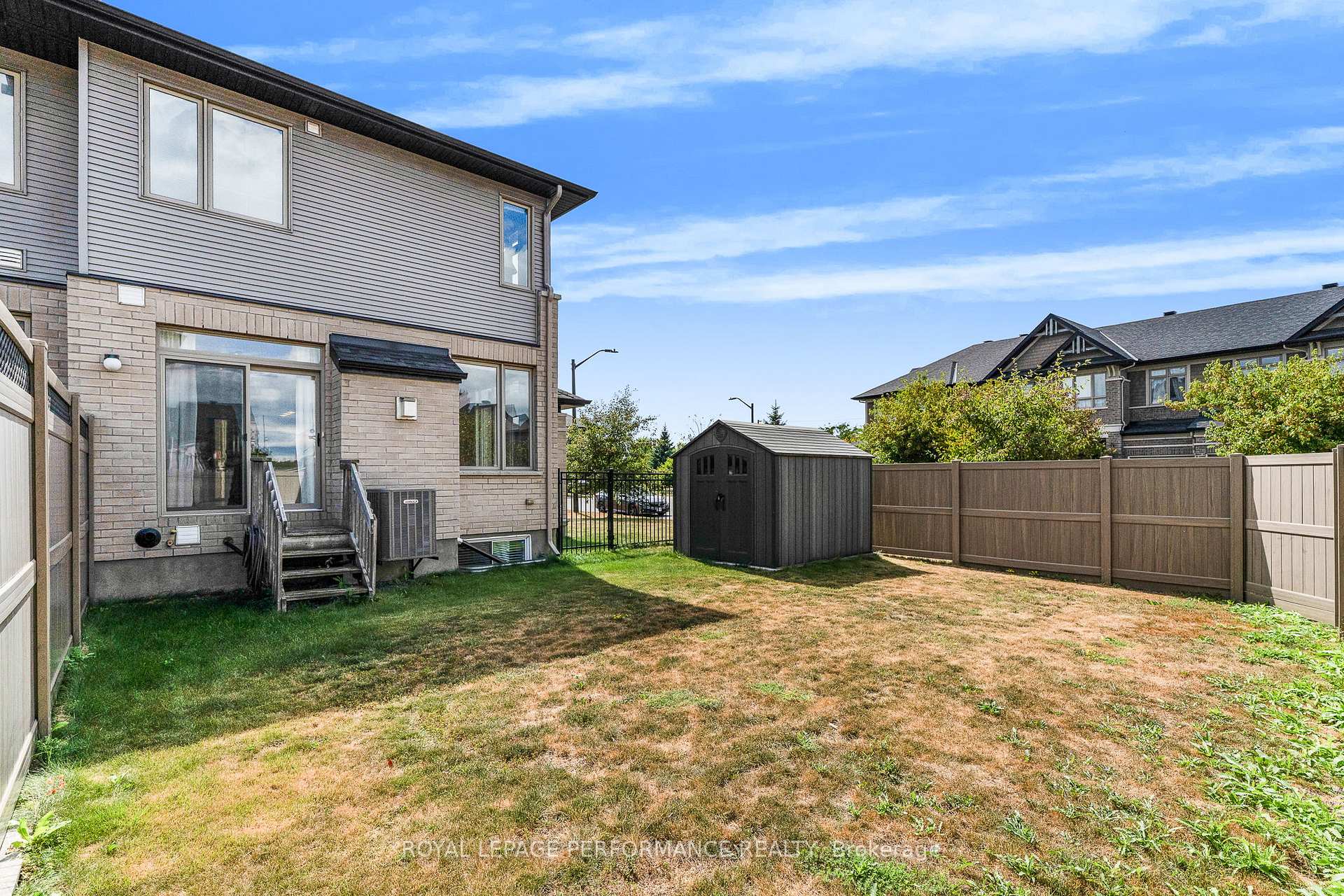 Photo 28 of 328 Ballinville Circle, Ottawa, Riverside South/Gloucester Glen — HOMEH