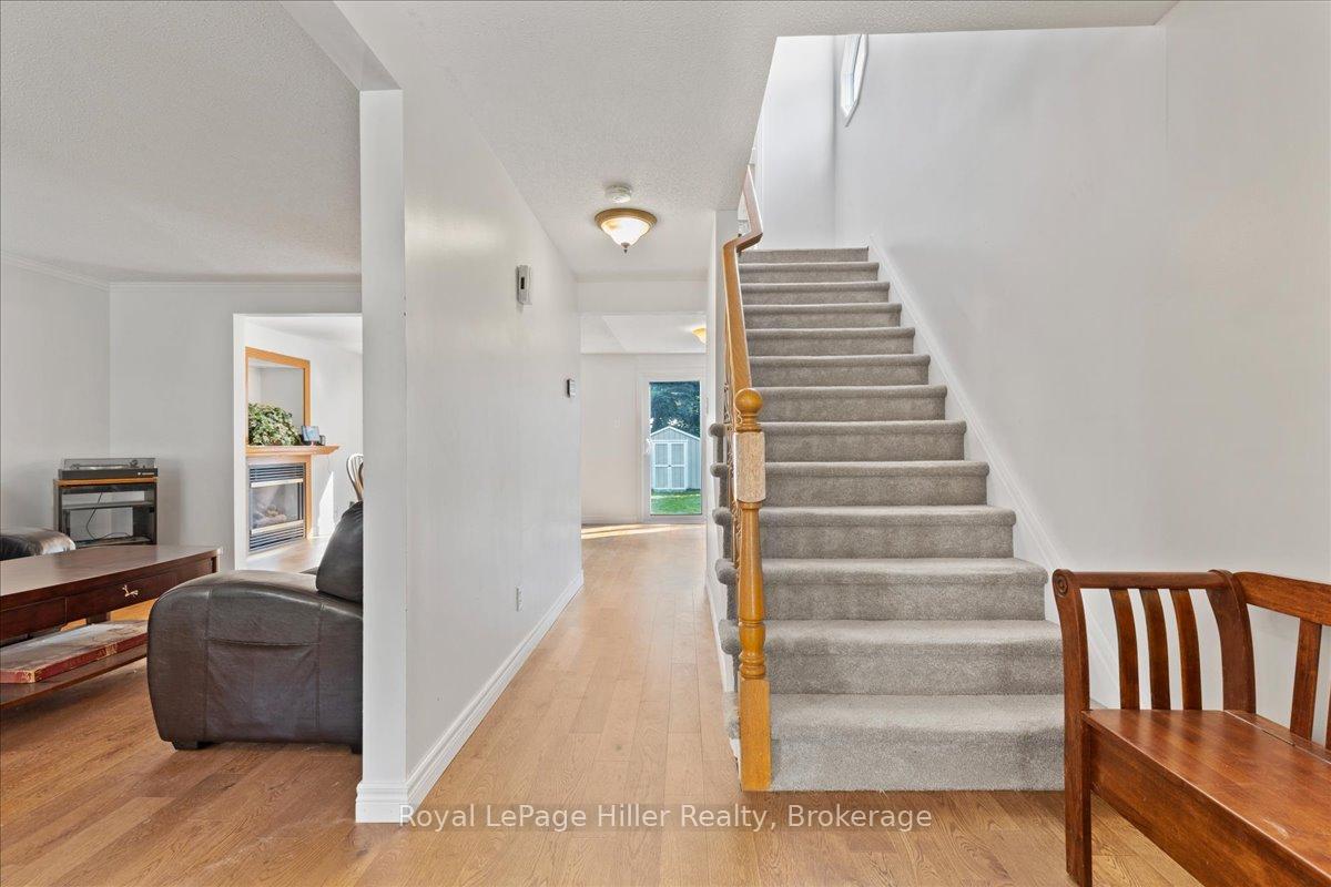 Photo 4 of 240 Dartmoor Crescent, Waterloo — HOMEH
