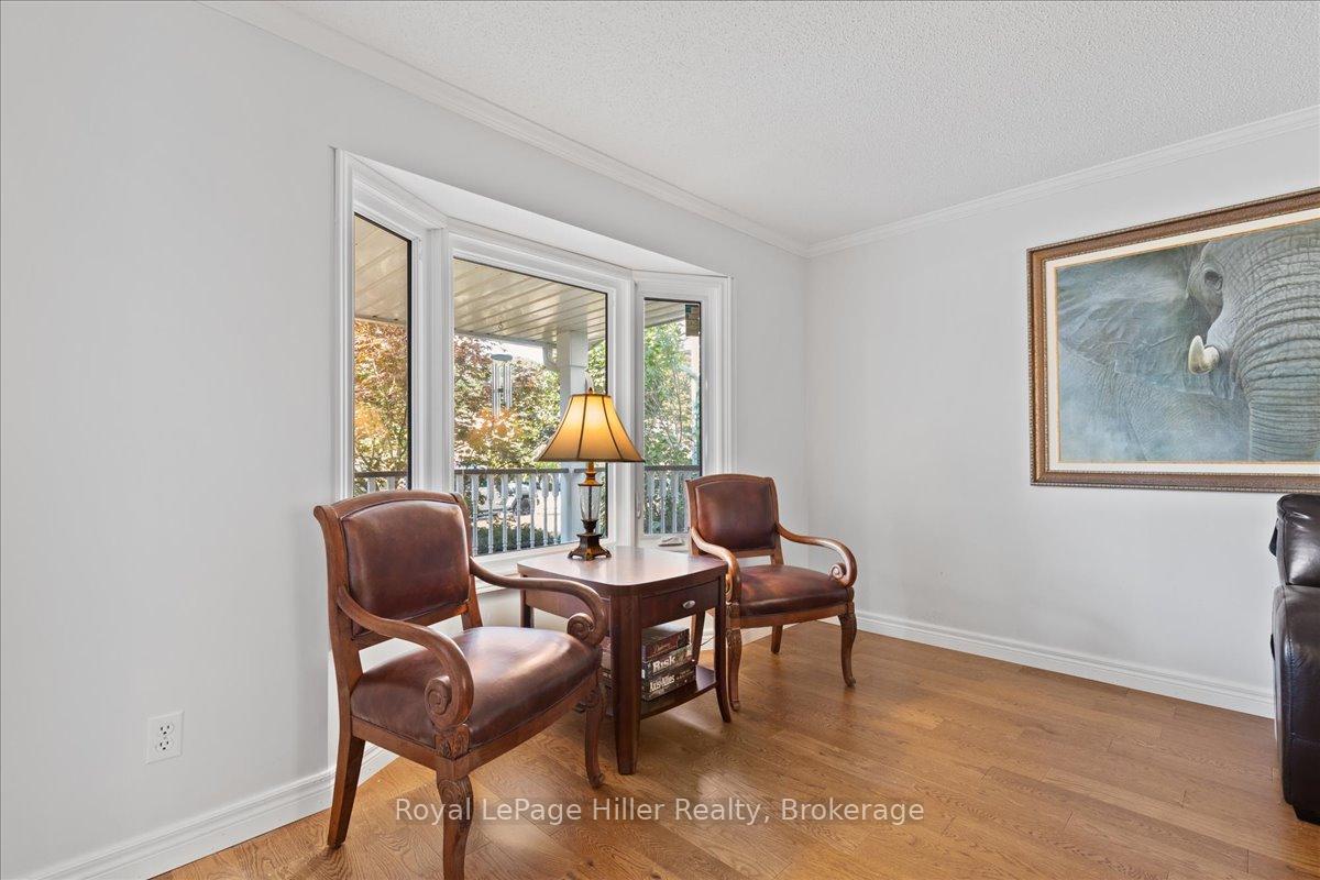 Photo 6 of 240 Dartmoor Crescent, Waterloo — HOMEH