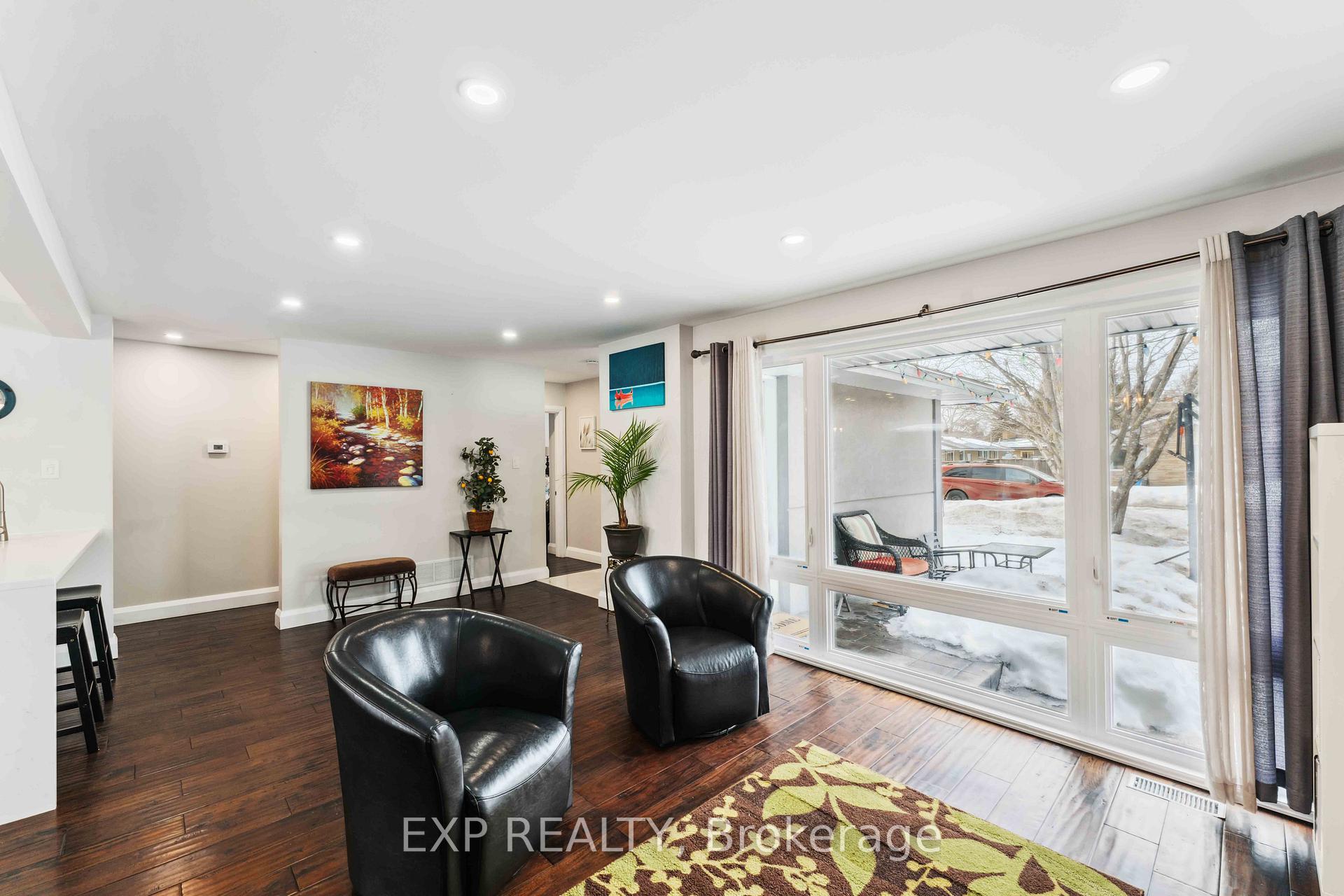 Photo 6 of 29 Laurentide Road, Ottawa, Arbeatha Park — HOMEH