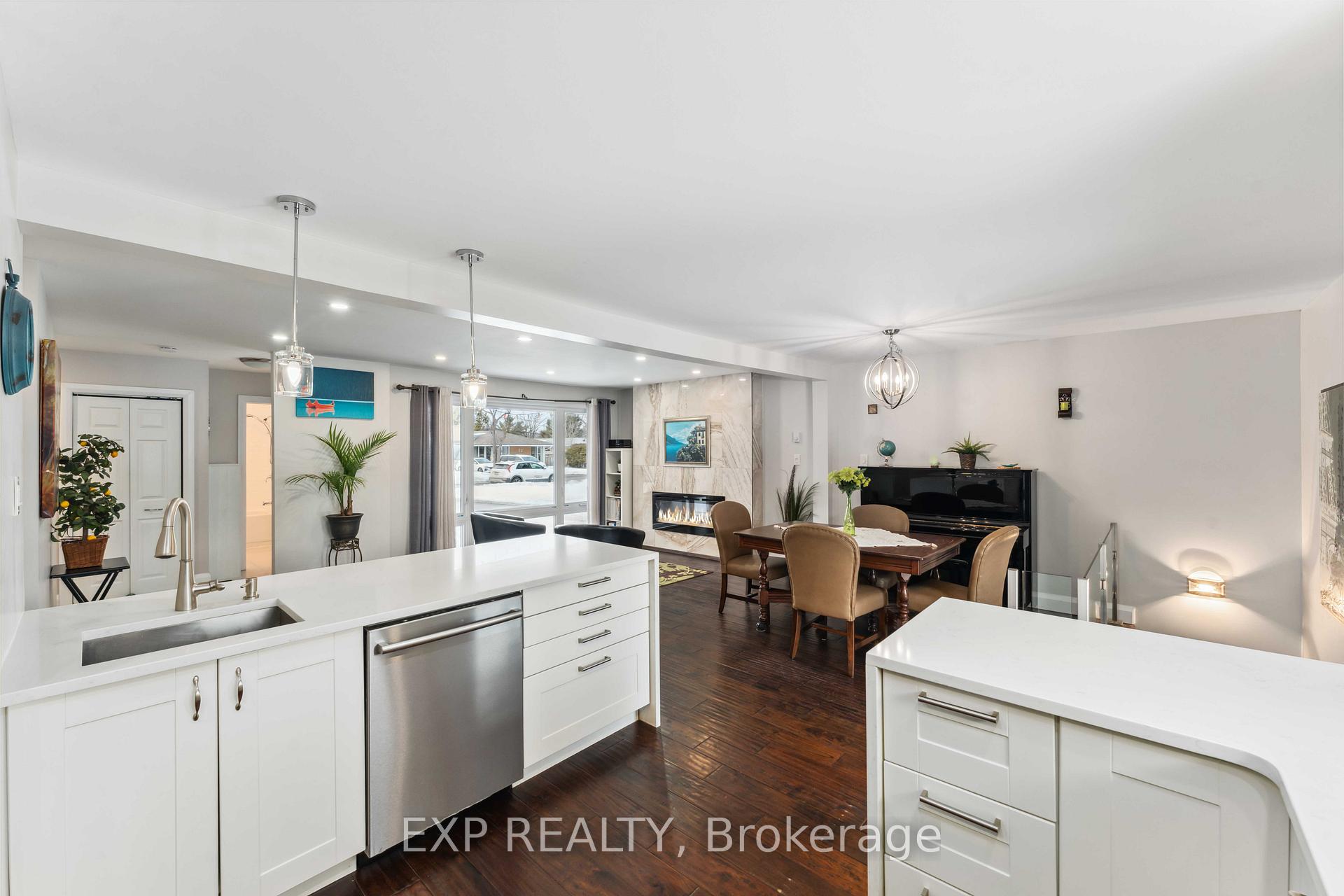 Photo 13 of 29 Laurentide Road, Ottawa, Arbeatha Park — HOMEH