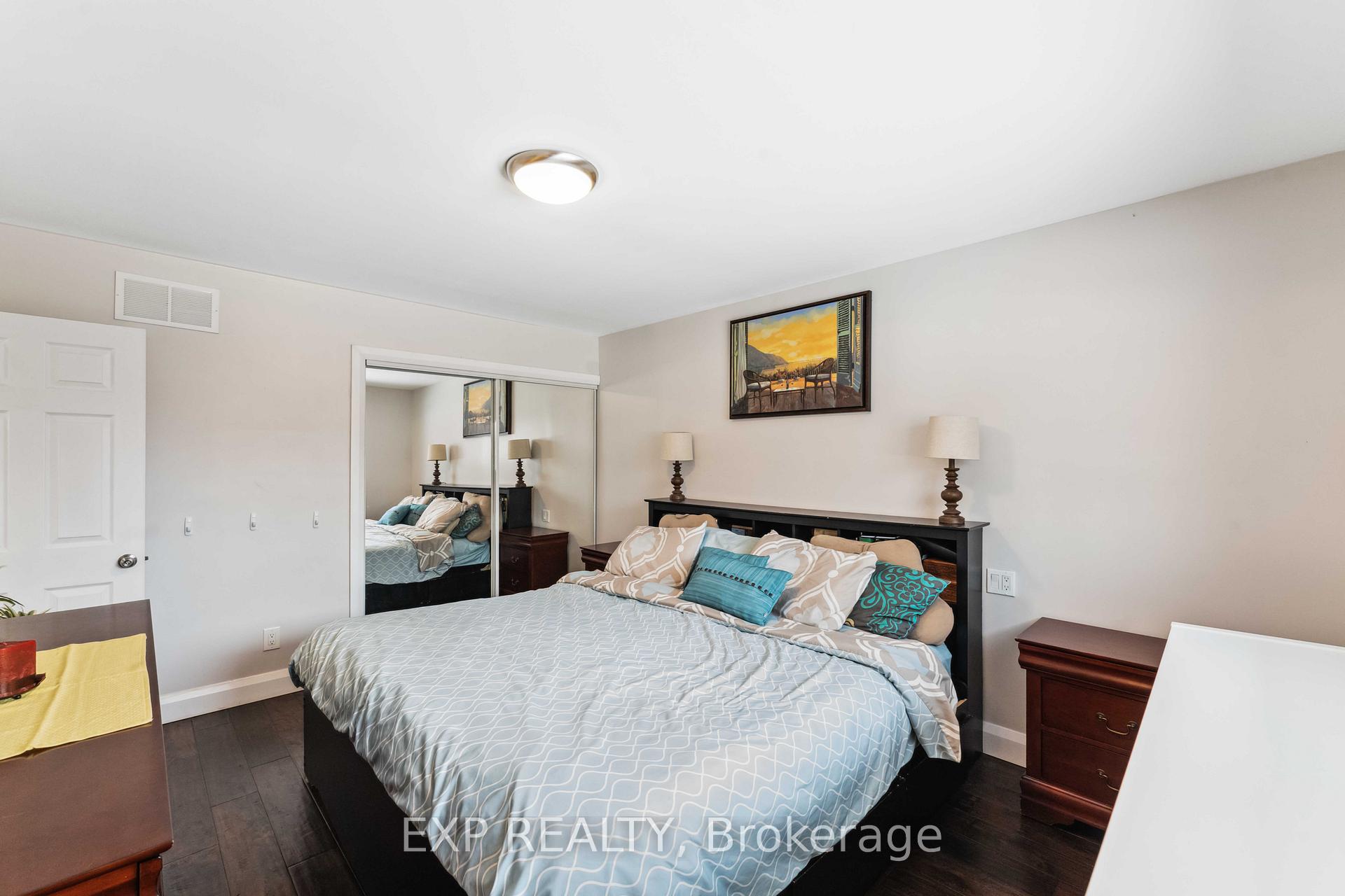 Photo 16 of 29 Laurentide Road, Ottawa, Arbeatha Park — HOMEH