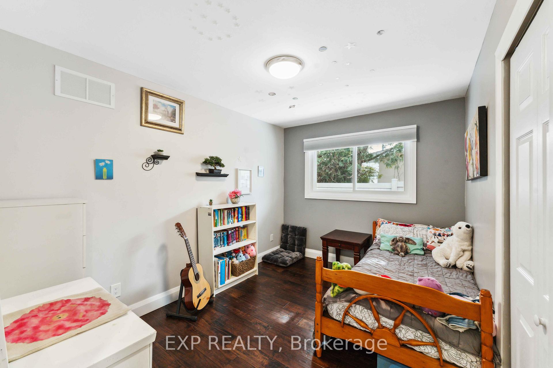 Photo 20 of 29 Laurentide Road, Ottawa, Arbeatha Park — HOMEH