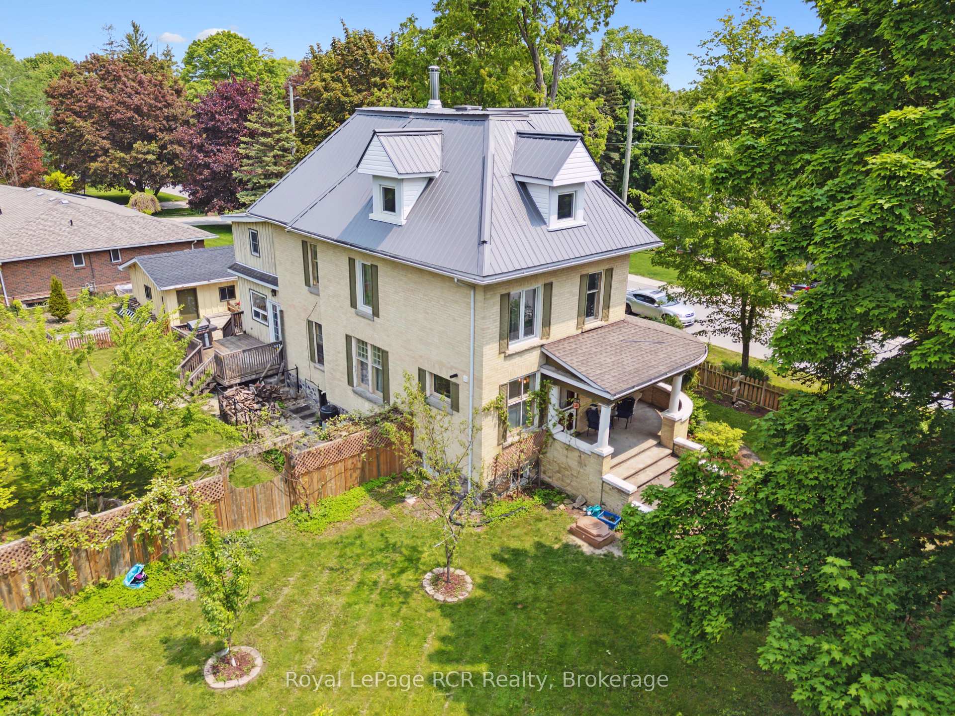Photo 2 of 308 Fergus, Wellington North, Mount Forest — HOMEH