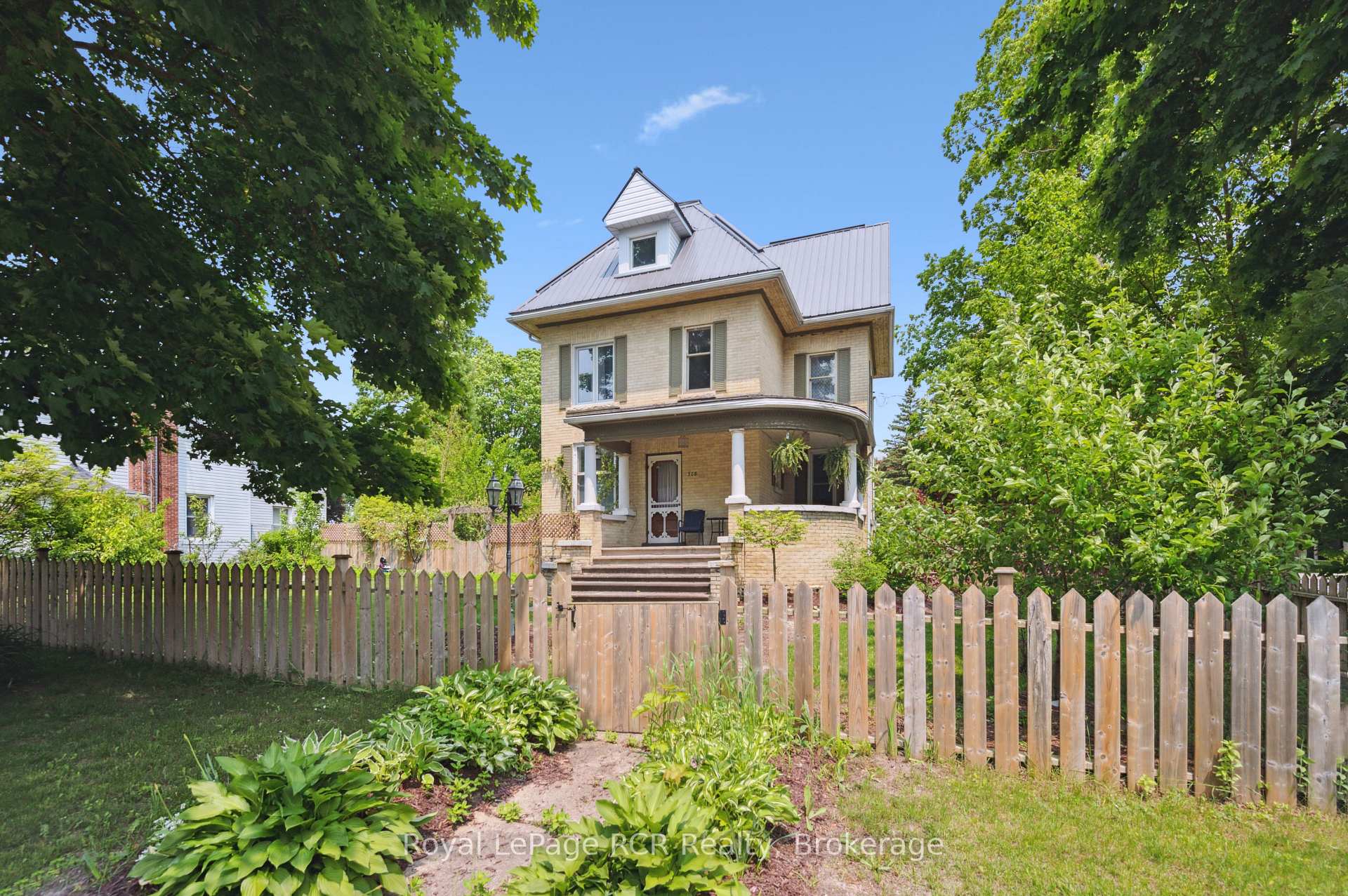 Photo 3 of 308 Fergus, Wellington North, Mount Forest — HOMEH