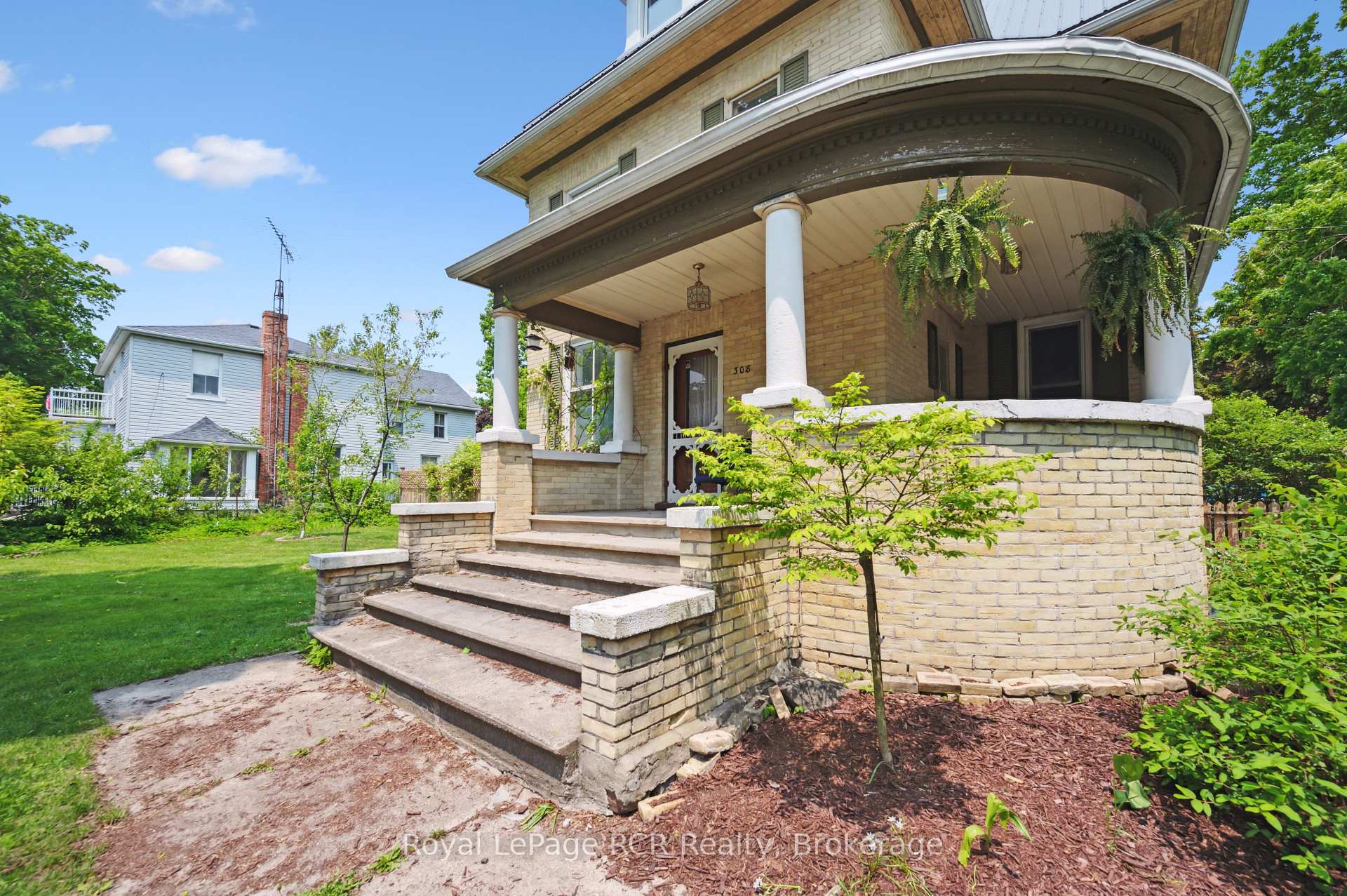 Photo 6 of 308 Fergus, Wellington North, Mount Forest — HOMEH