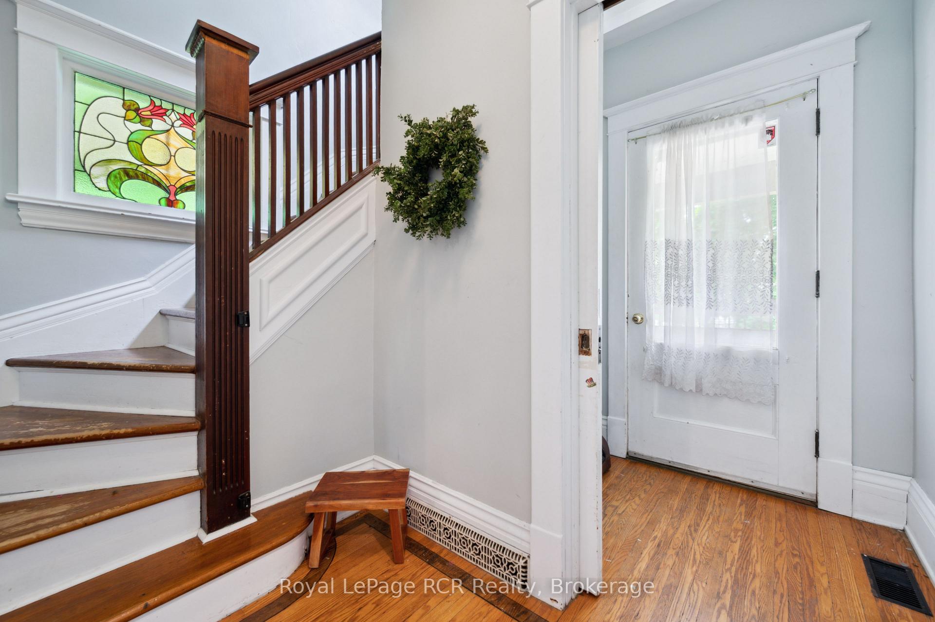 Photo 8 of 308 Fergus, Wellington North, Mount Forest — HOMEH