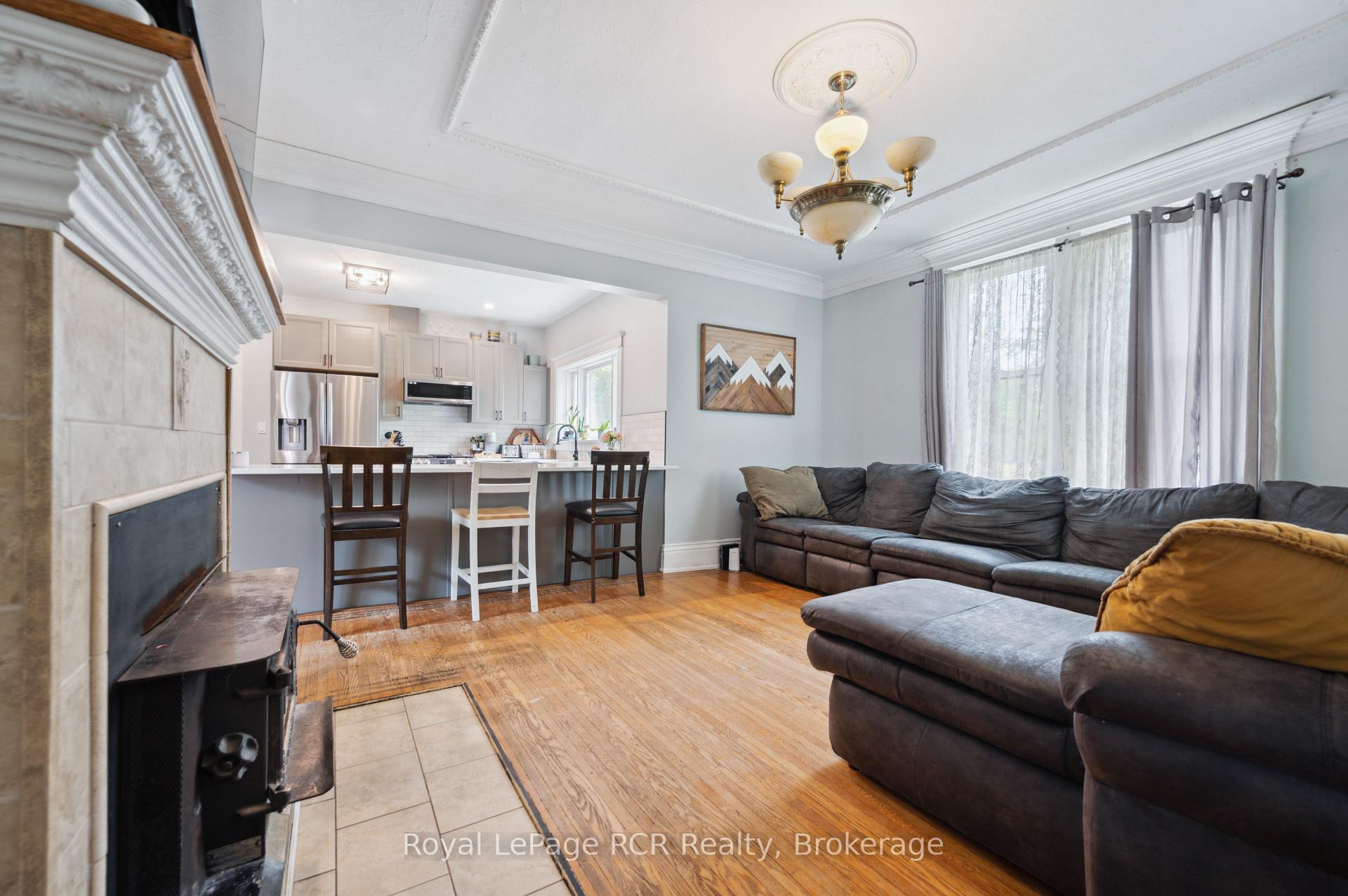 Photo 10 of 308 Fergus, Wellington North, Mount Forest — HOMEH