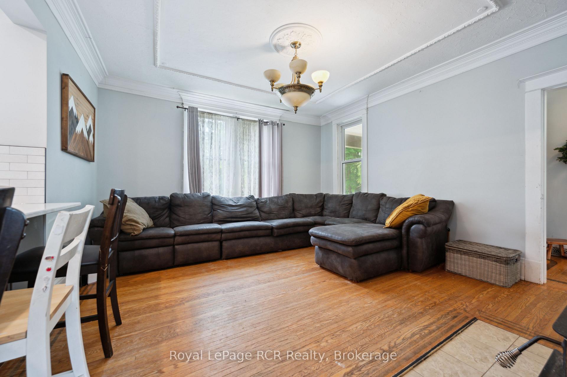 Photo 11 of 308 Fergus, Wellington North, Mount Forest — HOMEH